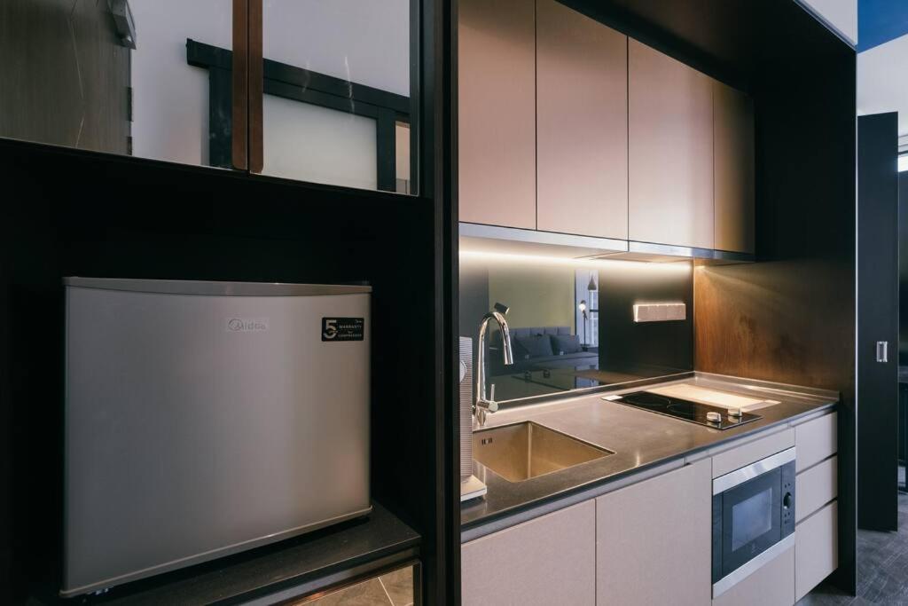Designer Suite KLCC 2 Bedroom 4Pax 100Mbps Youtube