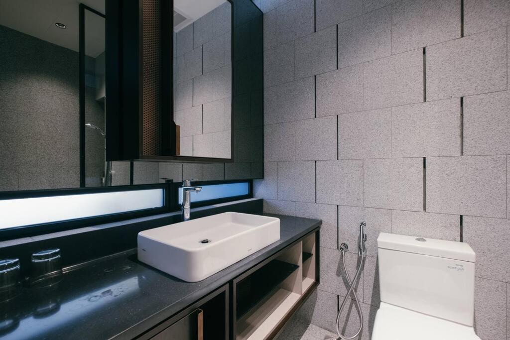 Designer Suite KLCC 2 Bedroom 4Pax 100Mbps Youtube
