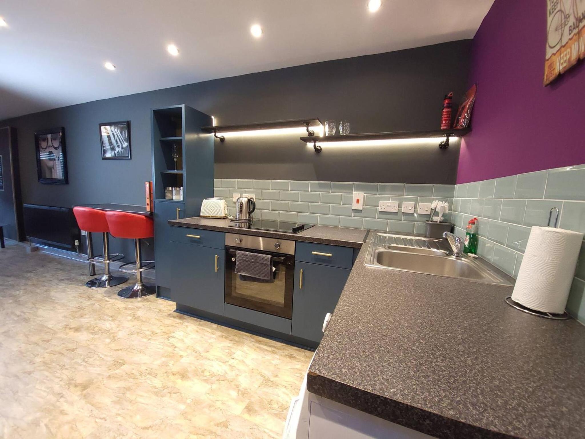Liverpool City, Fairfield Duplex Suite view 5