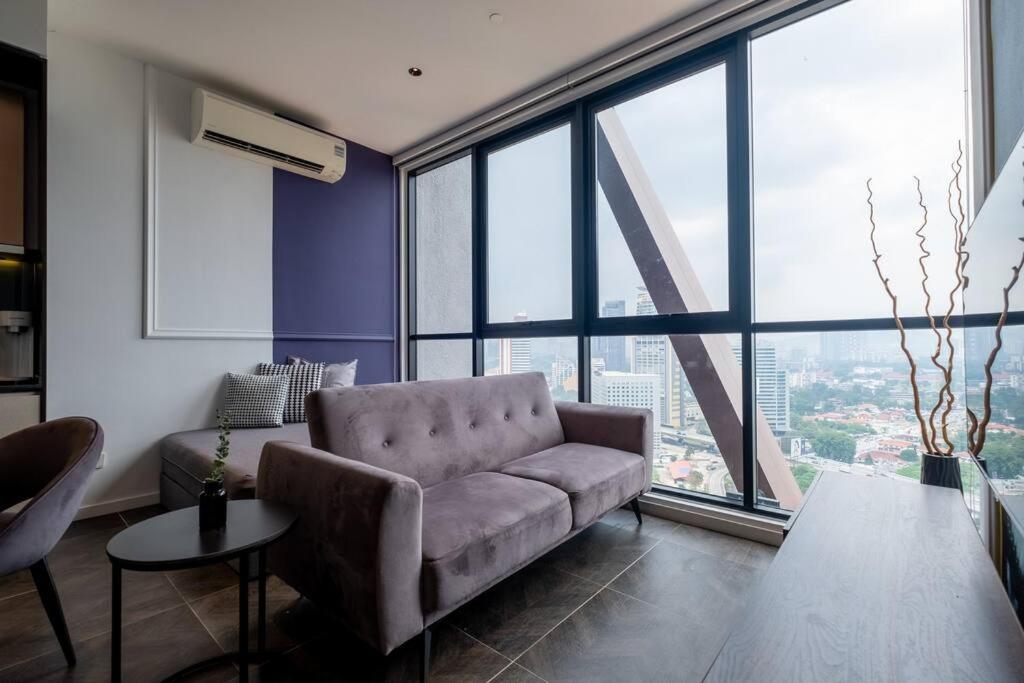 Butterfly Room 1BR Scarletz Suites KLCC Pool Gym
