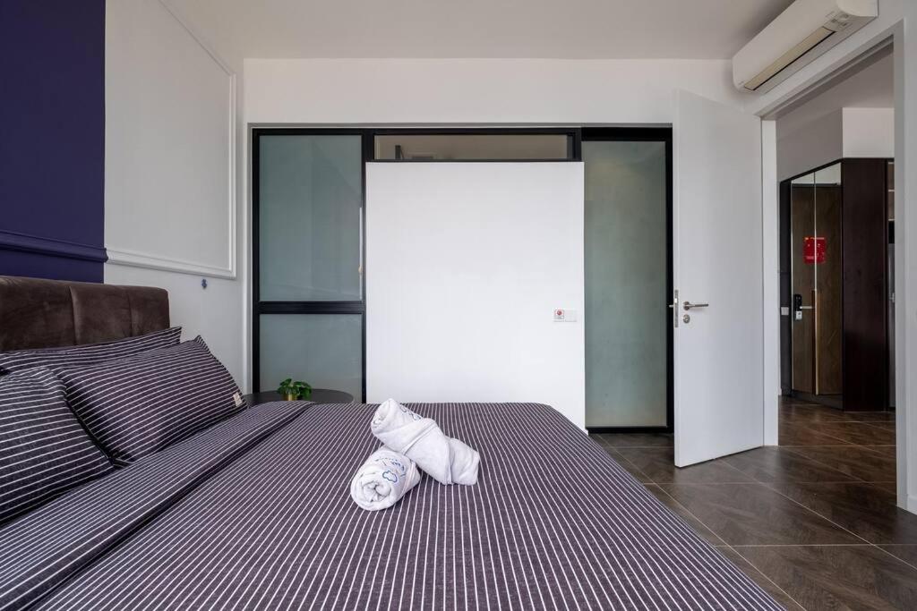 Butterfly Room 1BR Scarletz Suites KLCC Pool Gym