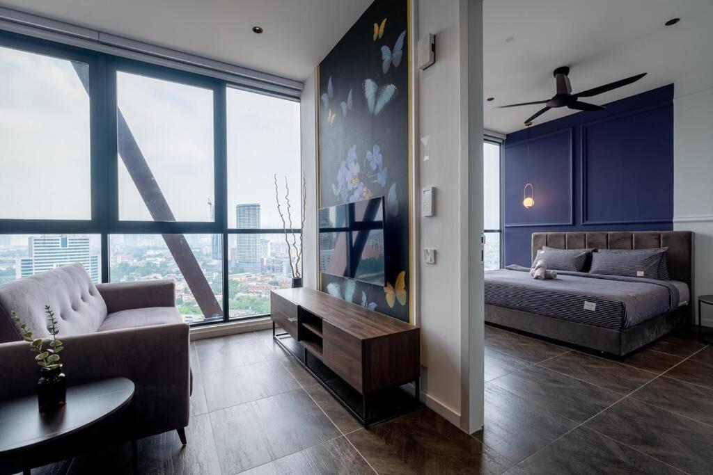 Butterfly Room 1BR Scarletz Suites KLCC Pool Gym