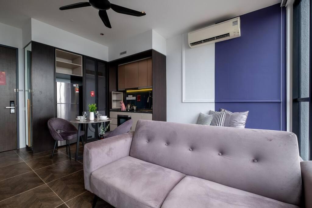 Butterfly Room 1BR Scarletz Suites KLCC Pool Gym