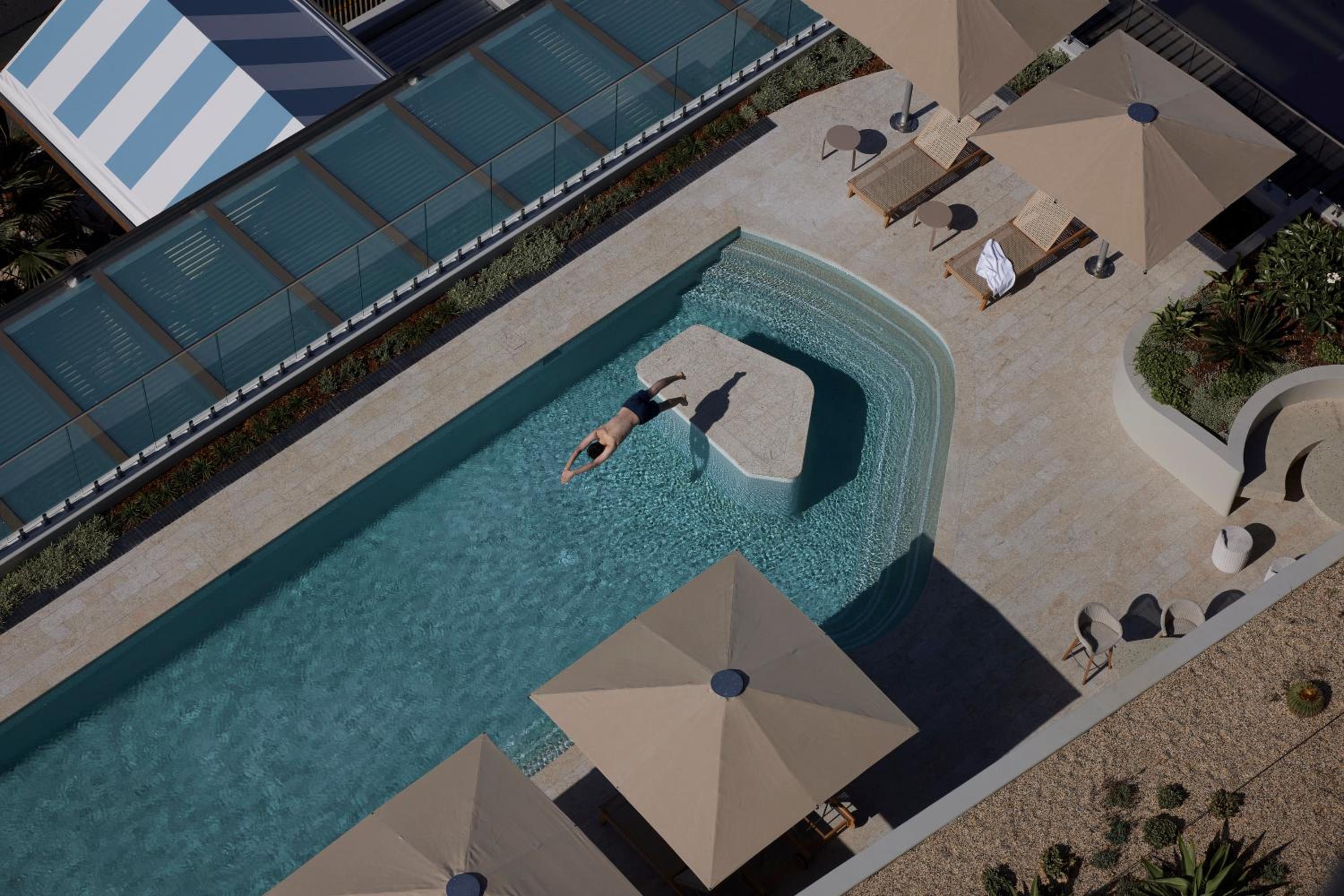 Coolangatta Vacations - Kirra Point Holiday Apartments - Property Image 3