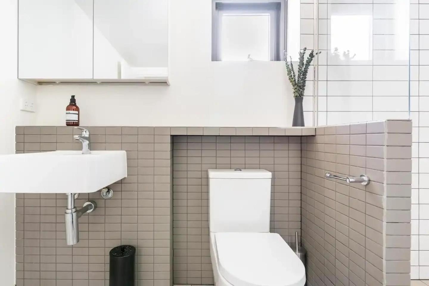 CBD Stylish 1bed1bath Modern Apartment w Parking M4