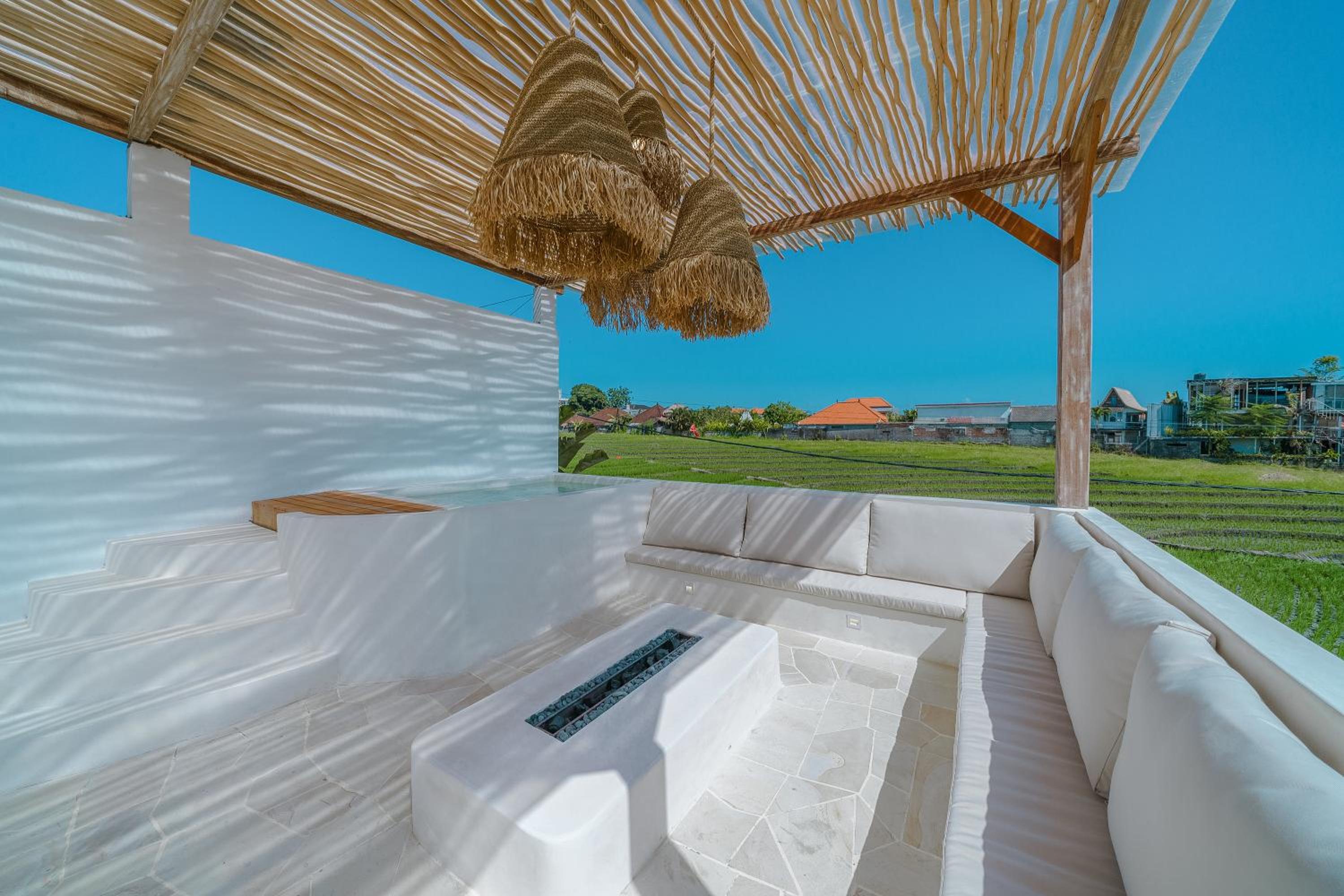 Villa PACA - Rooftop, Outdoor Cinema & 2 Pools Overlooking Rice Fields view 2