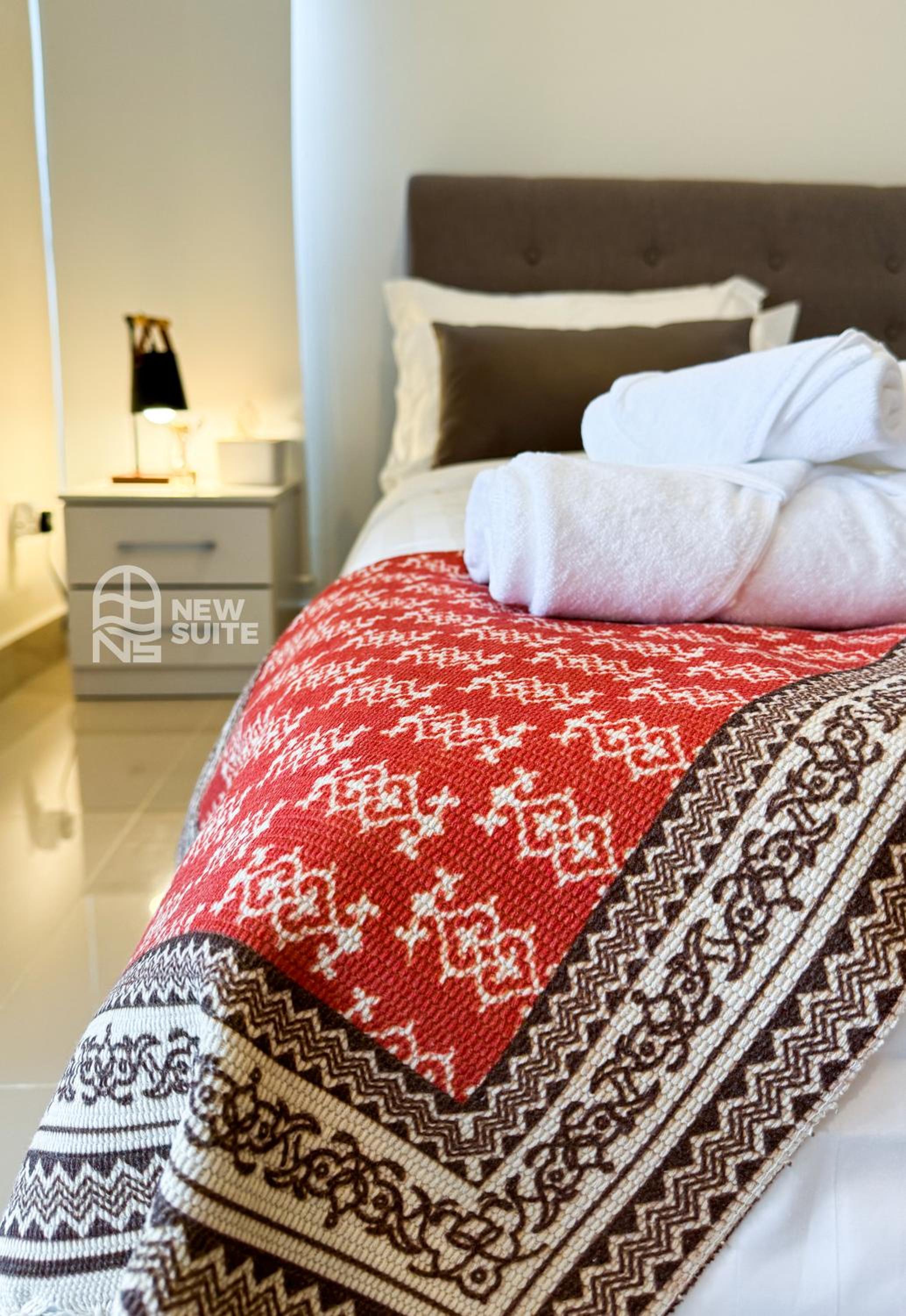 New Suite @ The Shore Seaview photo 6