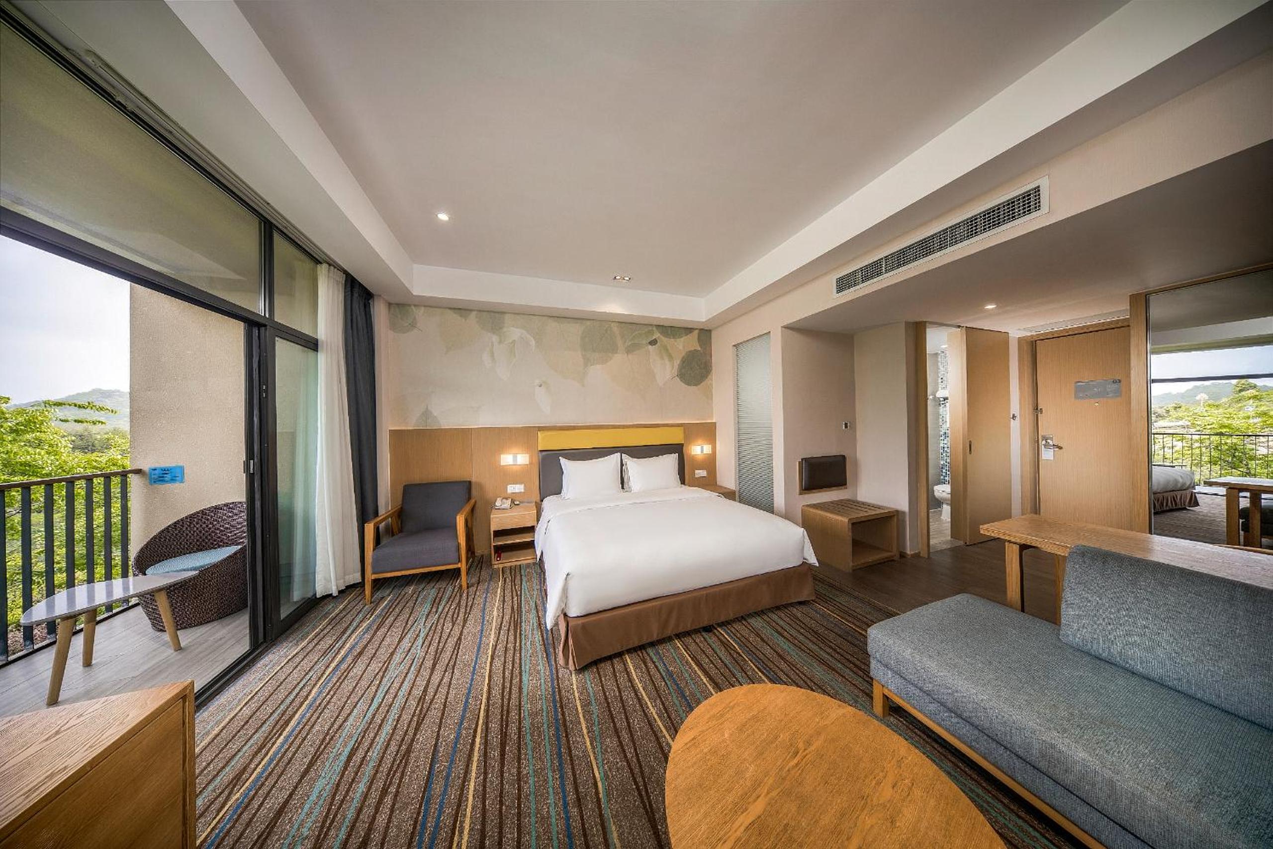 Holiday Inn Express Emei Mountain by IHG