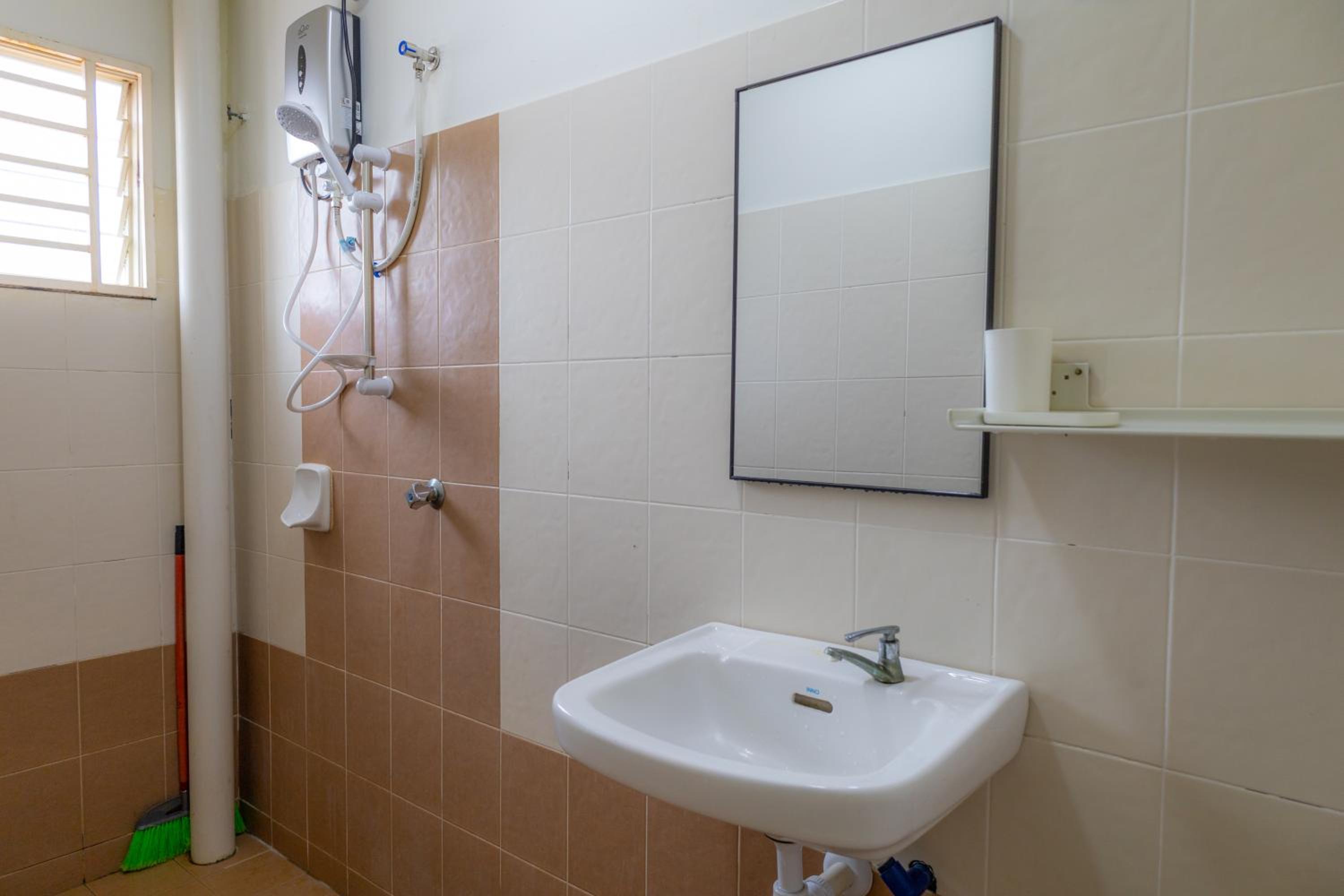 ADNO Homestay seroja Batu Kawan# Penang photo 5