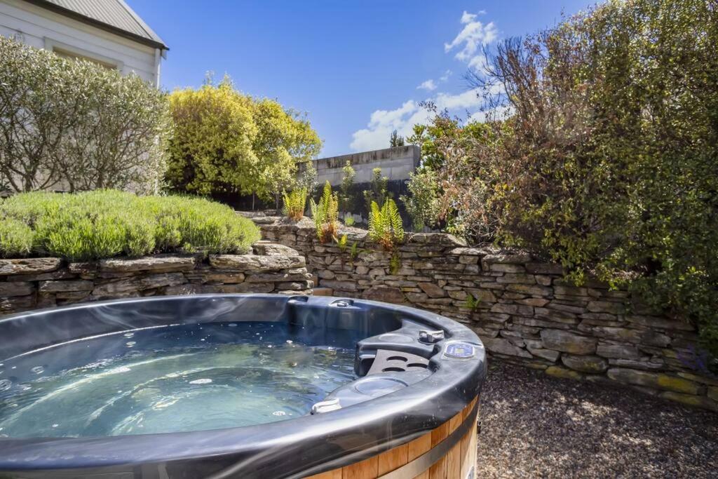 Stags Head Cottage-cosy cottage with hot tub