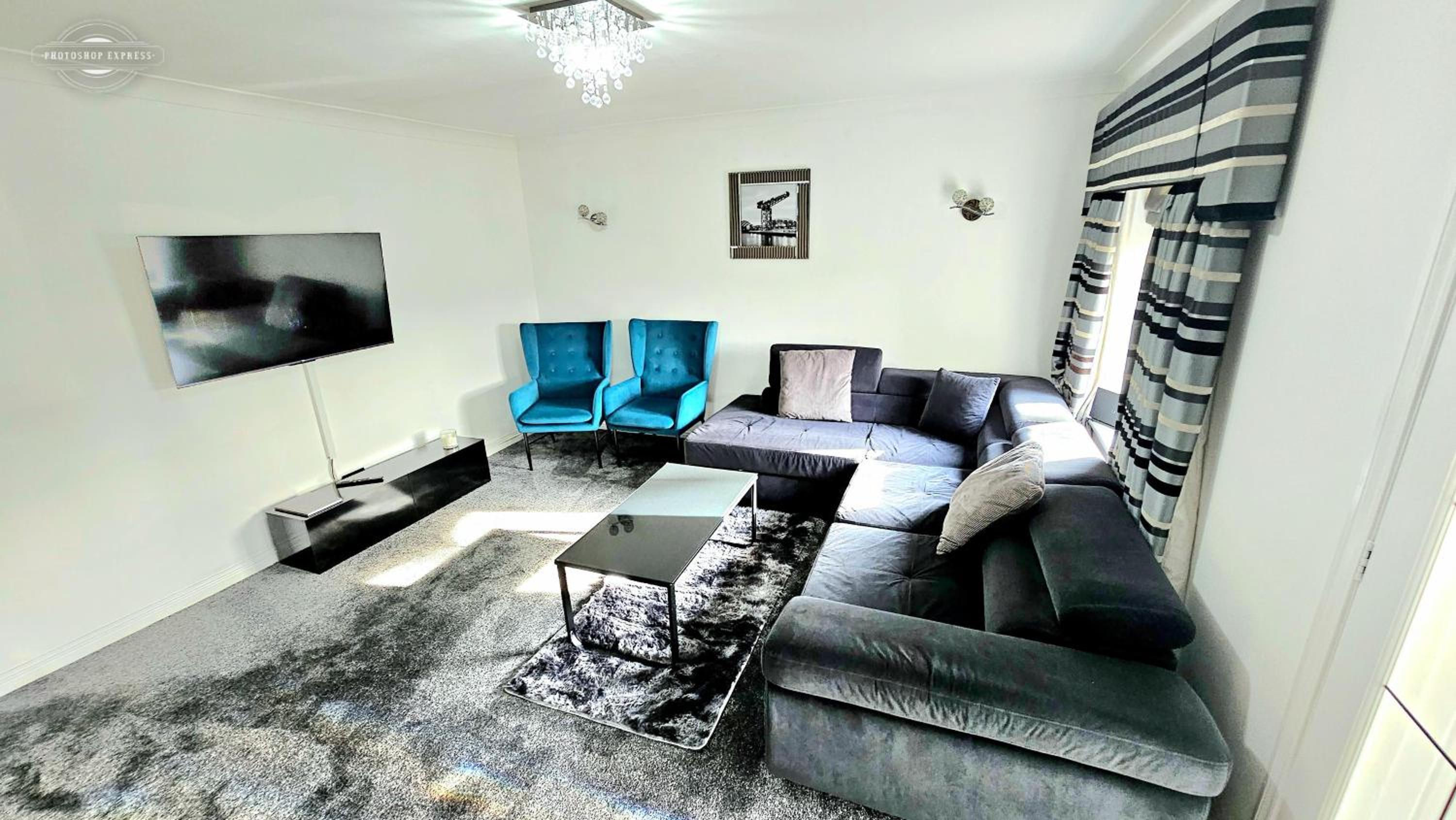 Lovely 3 Bed Home In Glasgow with FREE Parking view 3