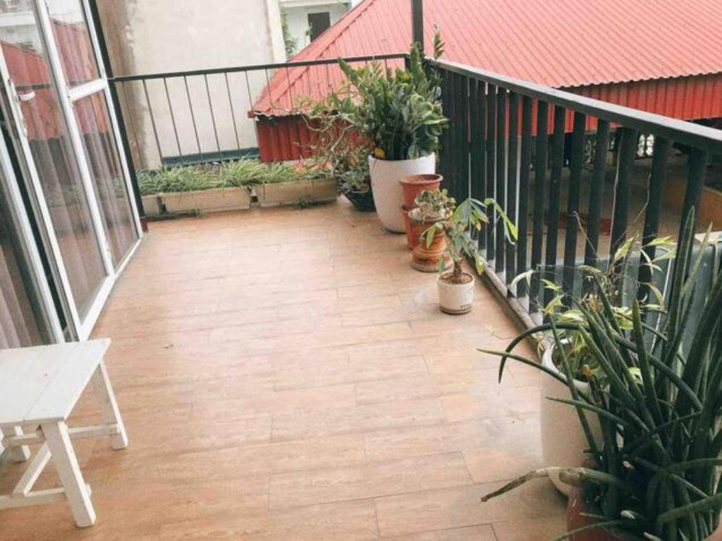 Green balcony full of natural light 97 p401