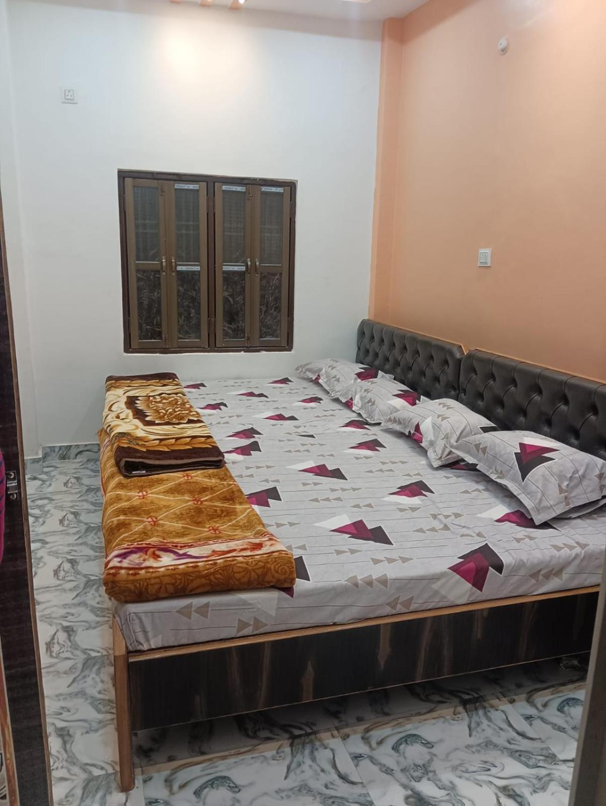 Lakshman Guest House