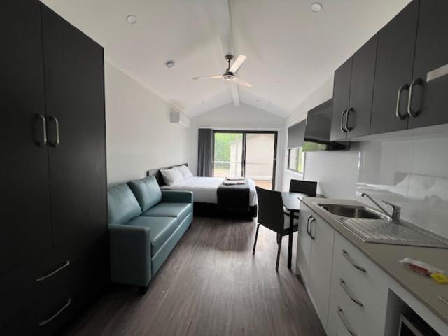 Denman Van Village