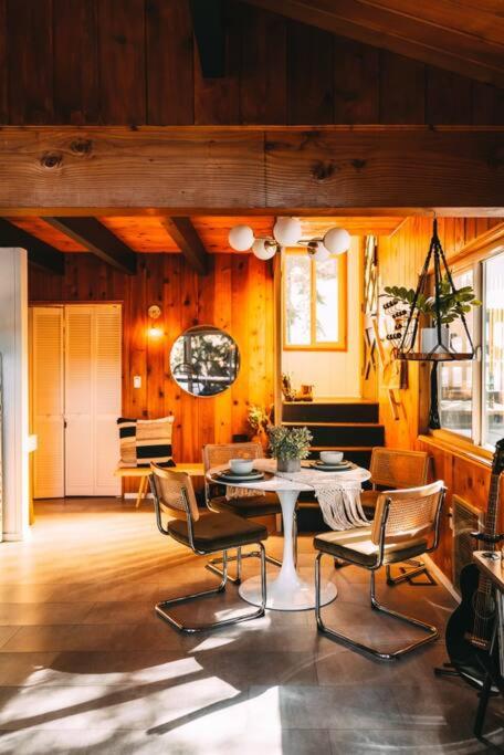 Lightfoot Cabin Mid-Century Perfect Romantic Getaway Hot Tub Sauna view 5