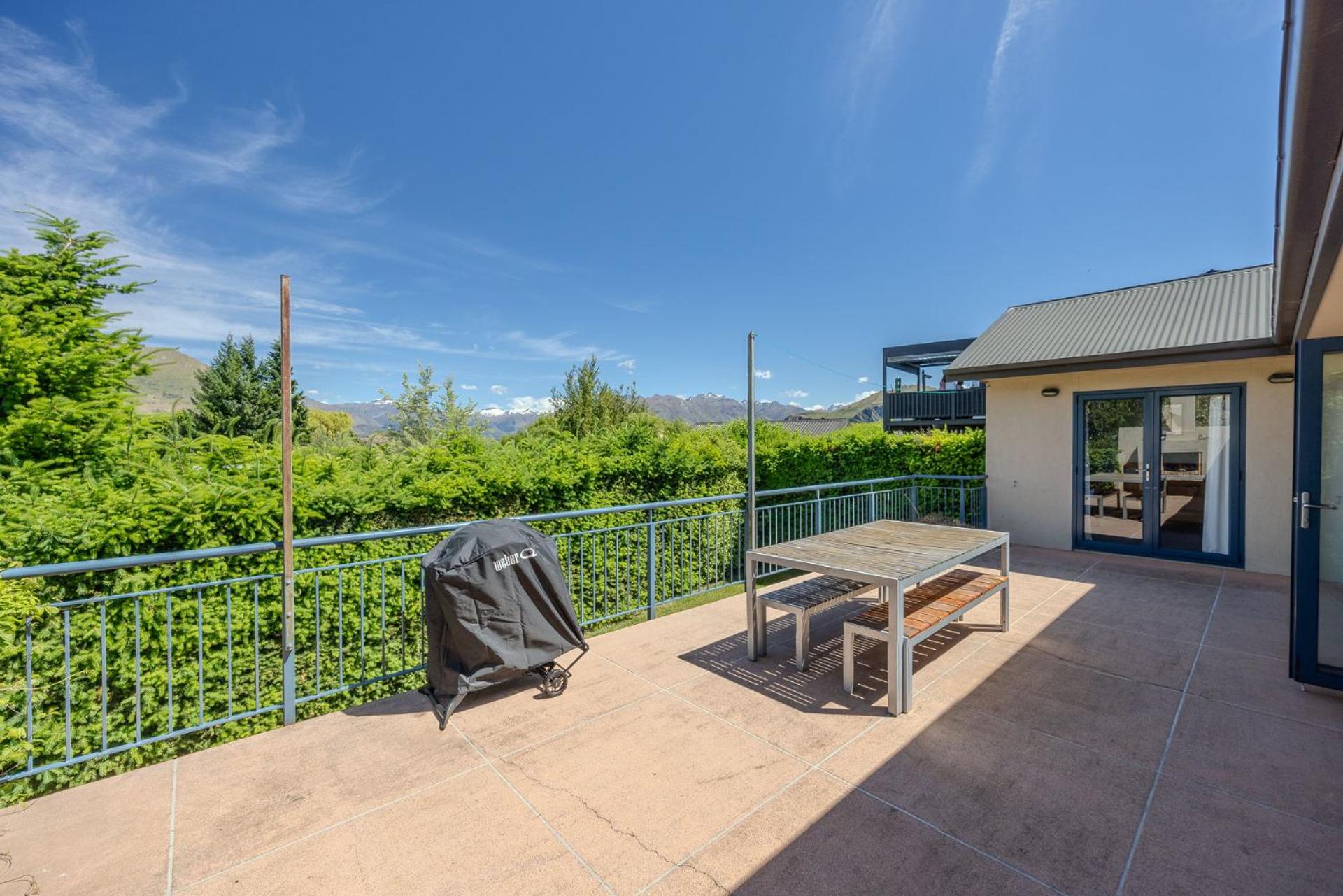 Terrific views on Totara view 4