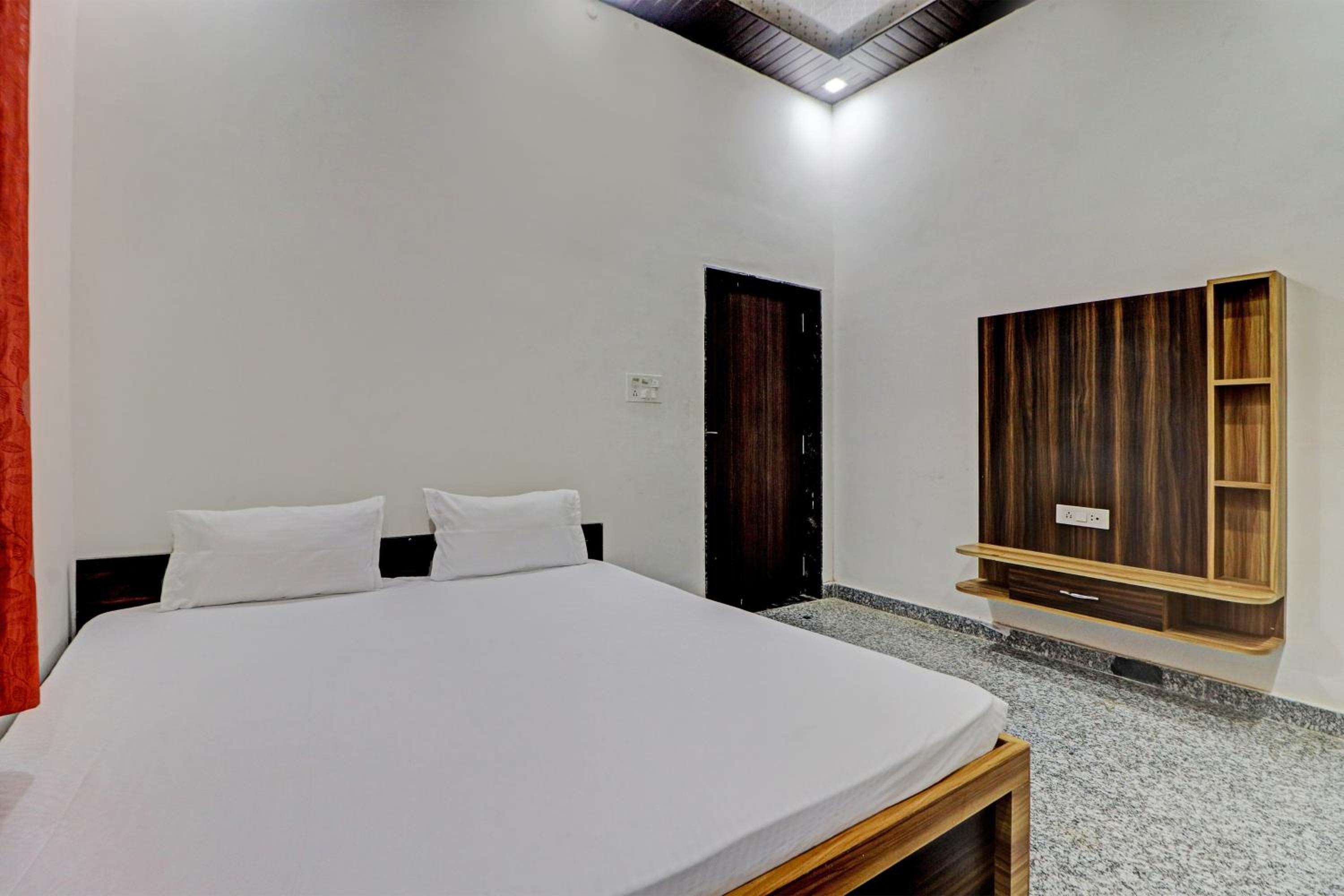 Hotel O Raj Laxmi Hotal kuchaman city view 3
