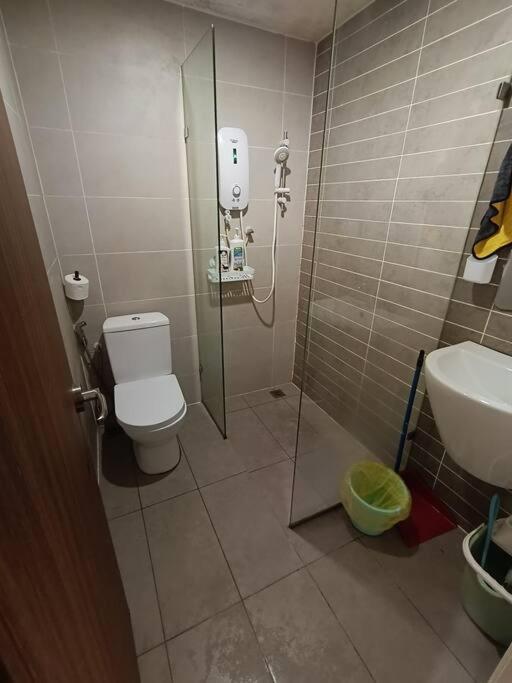 Kozi Square Aurora Homestay L7 photo 7
