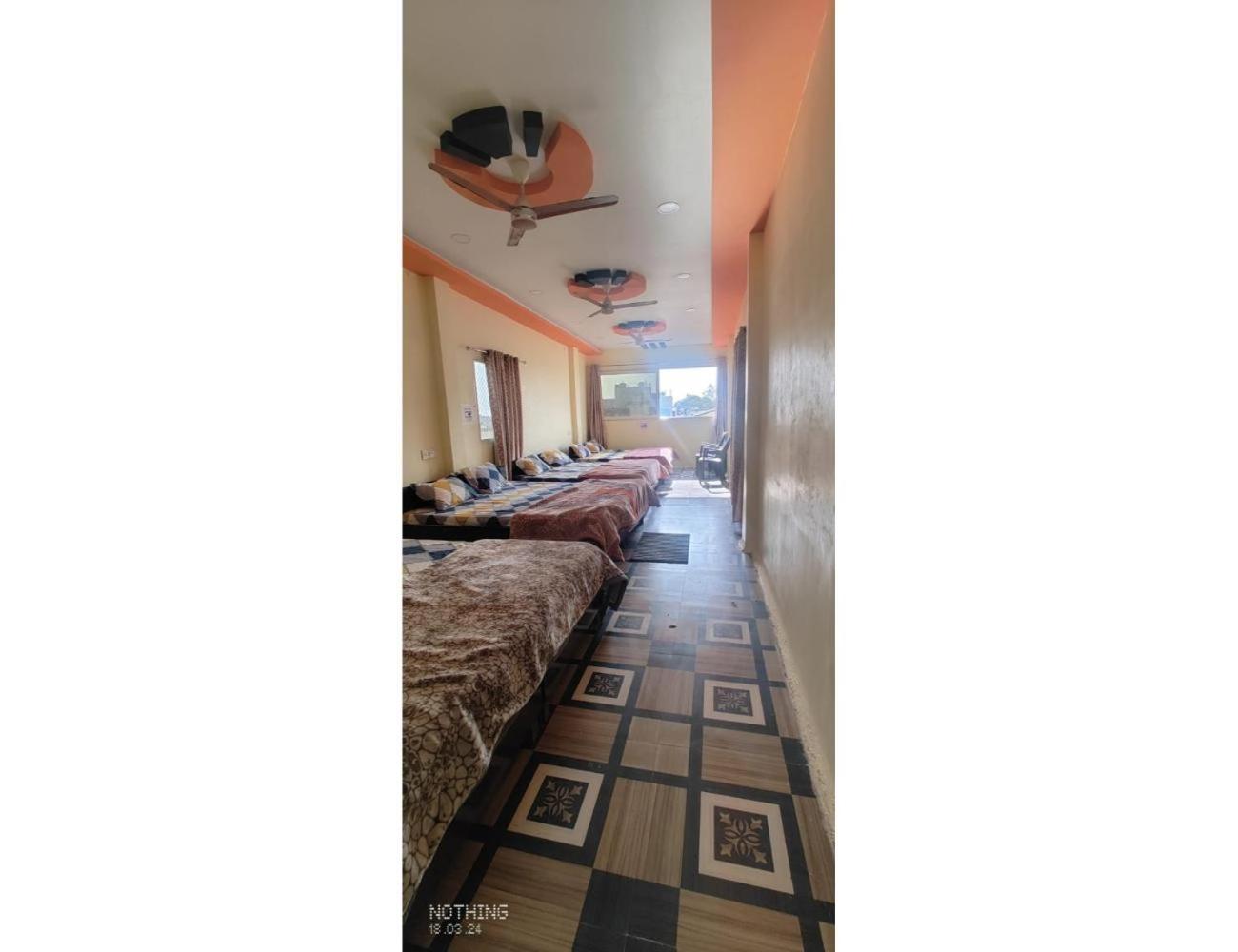 Photo 16