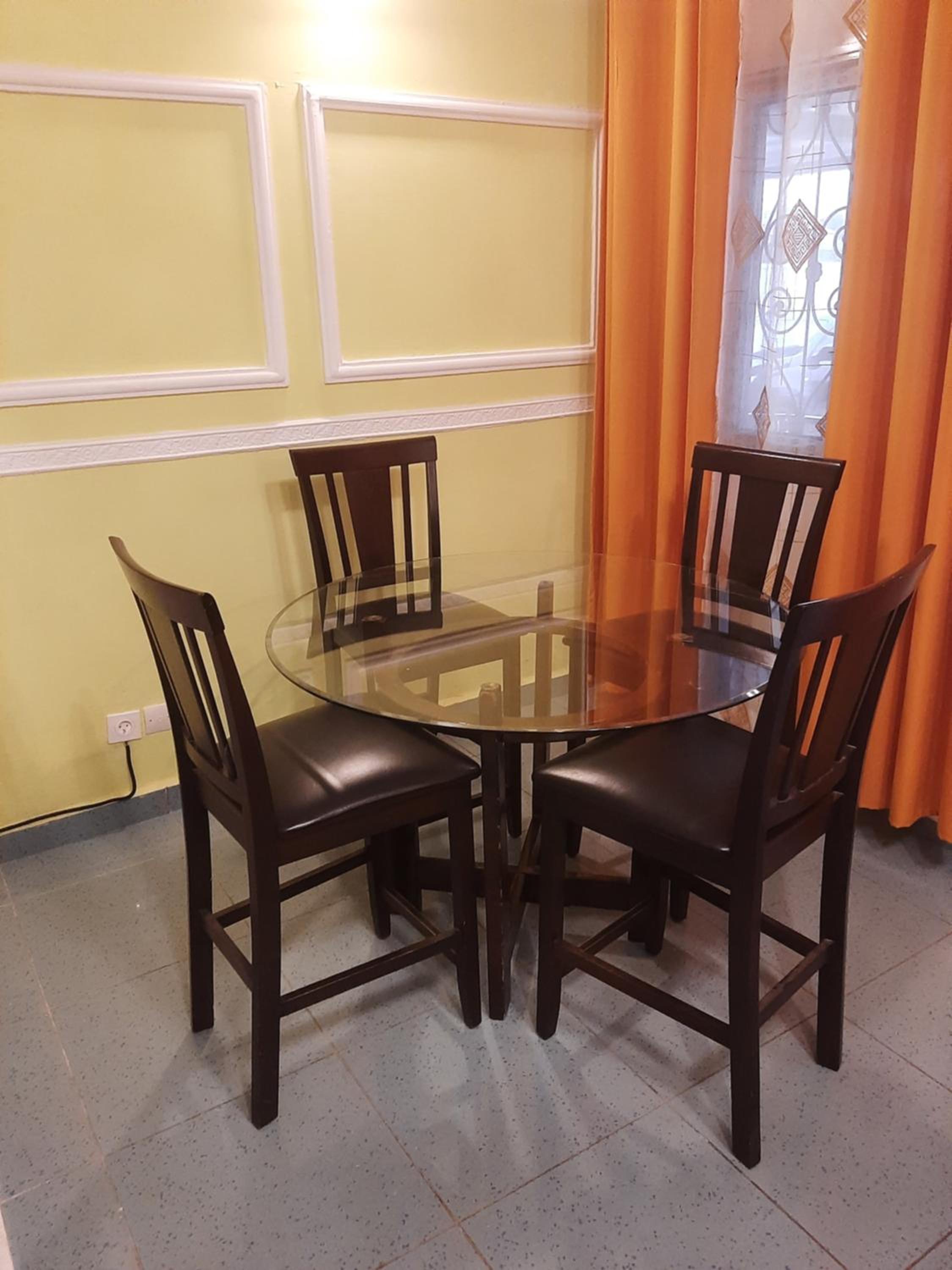 RESIDENCE P P M Odza