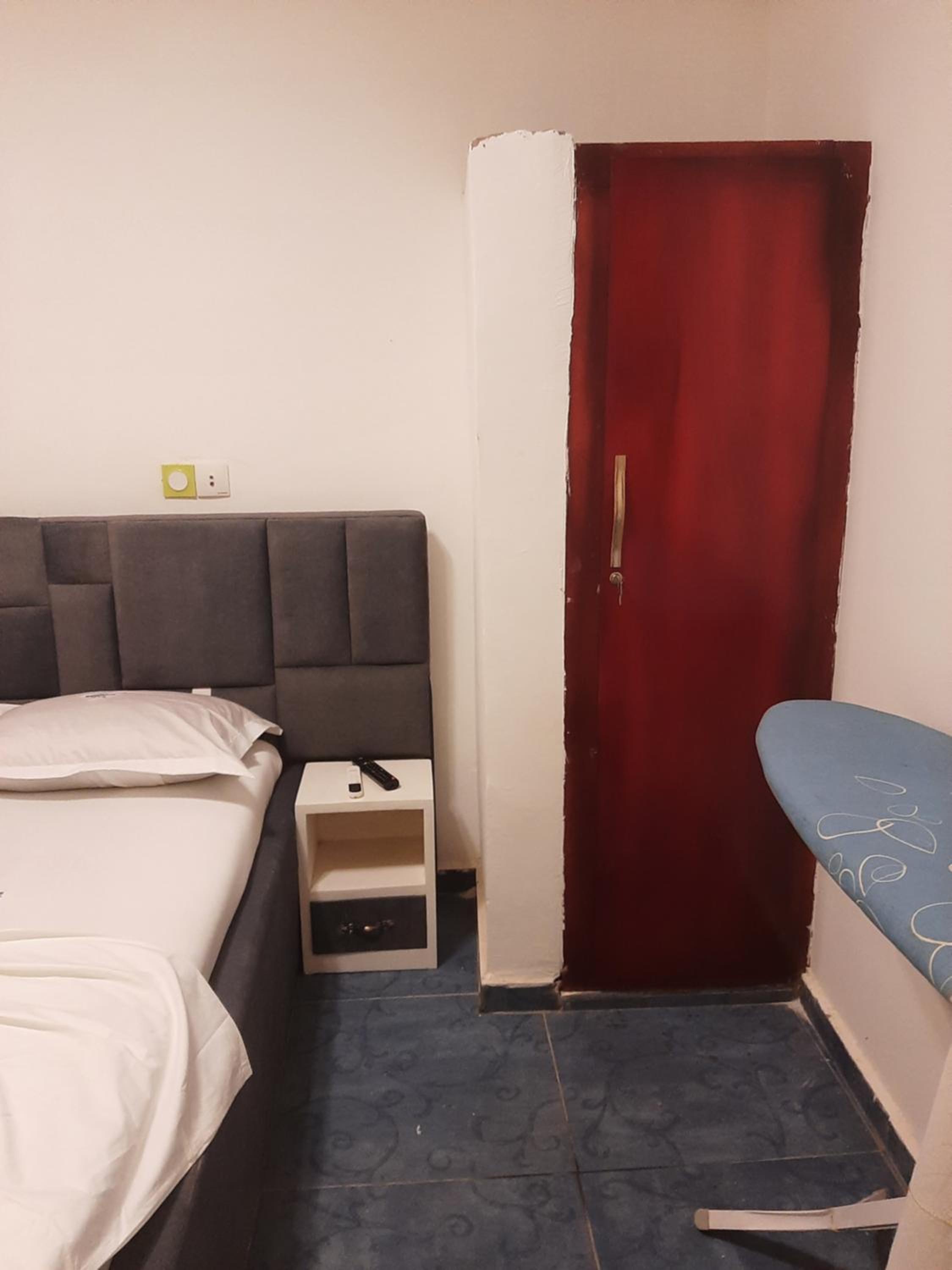 RESIDENCE P P M Odza
