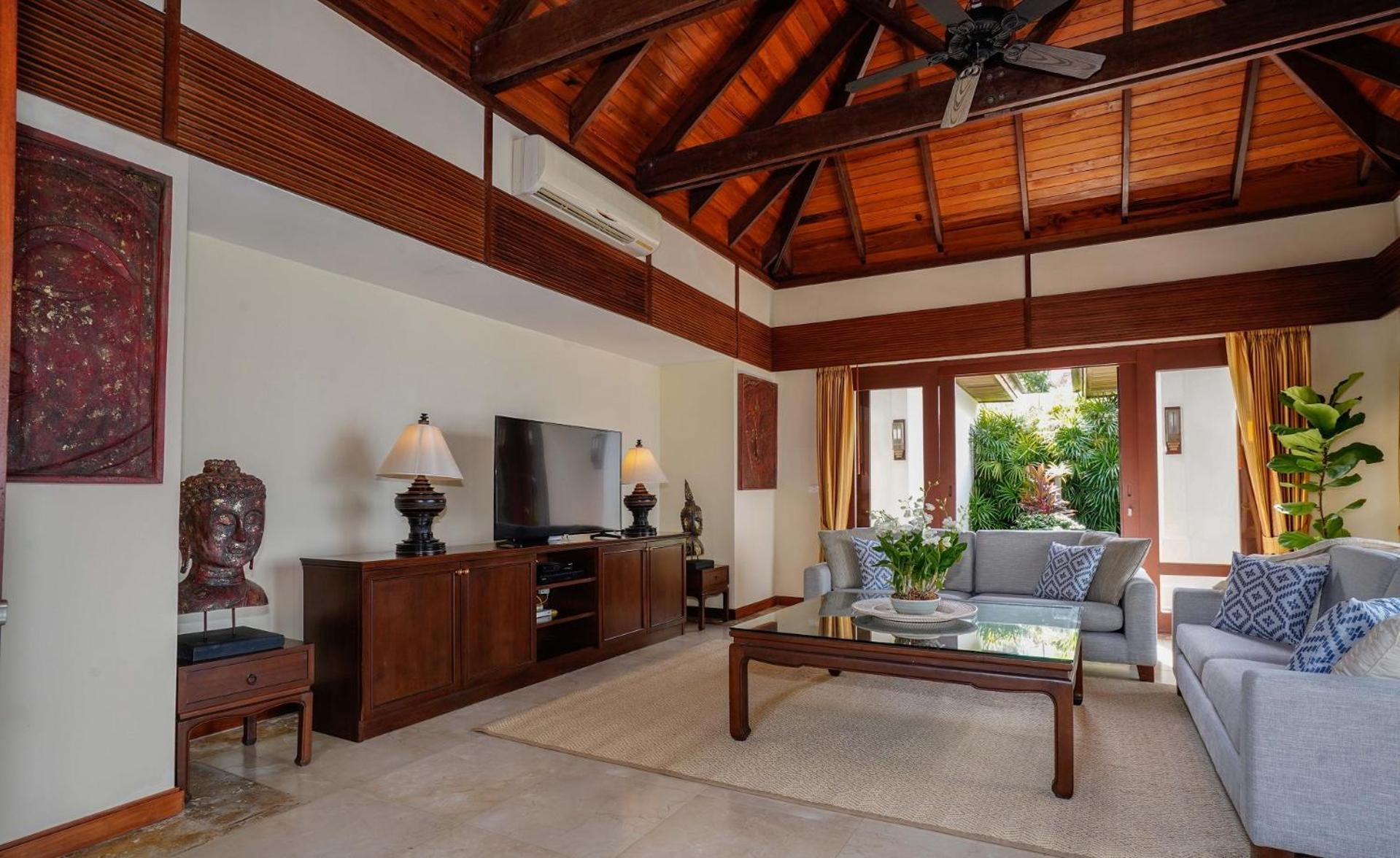 Miskawaan Beachfront Villas