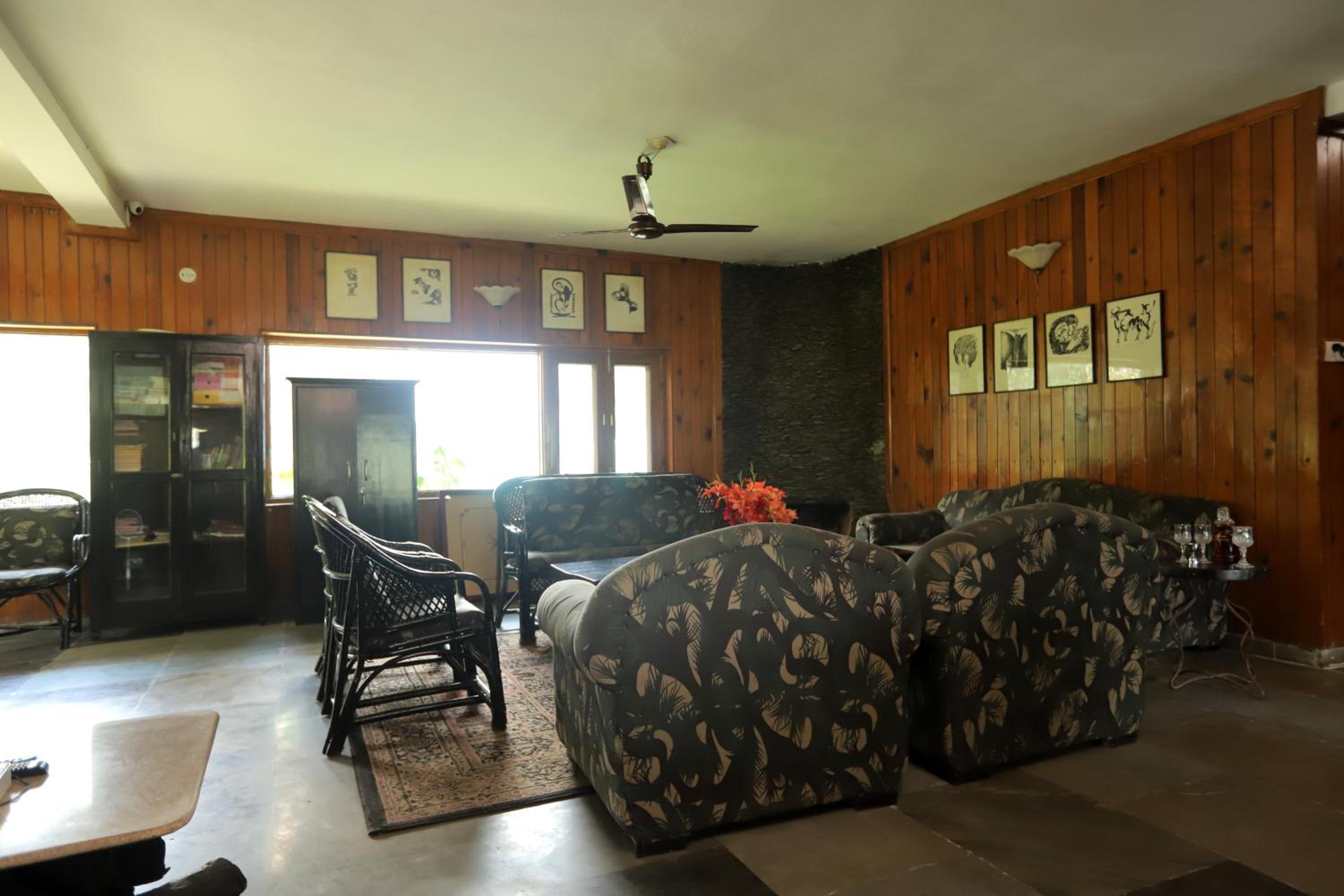 Cedar Lodge By Aahma