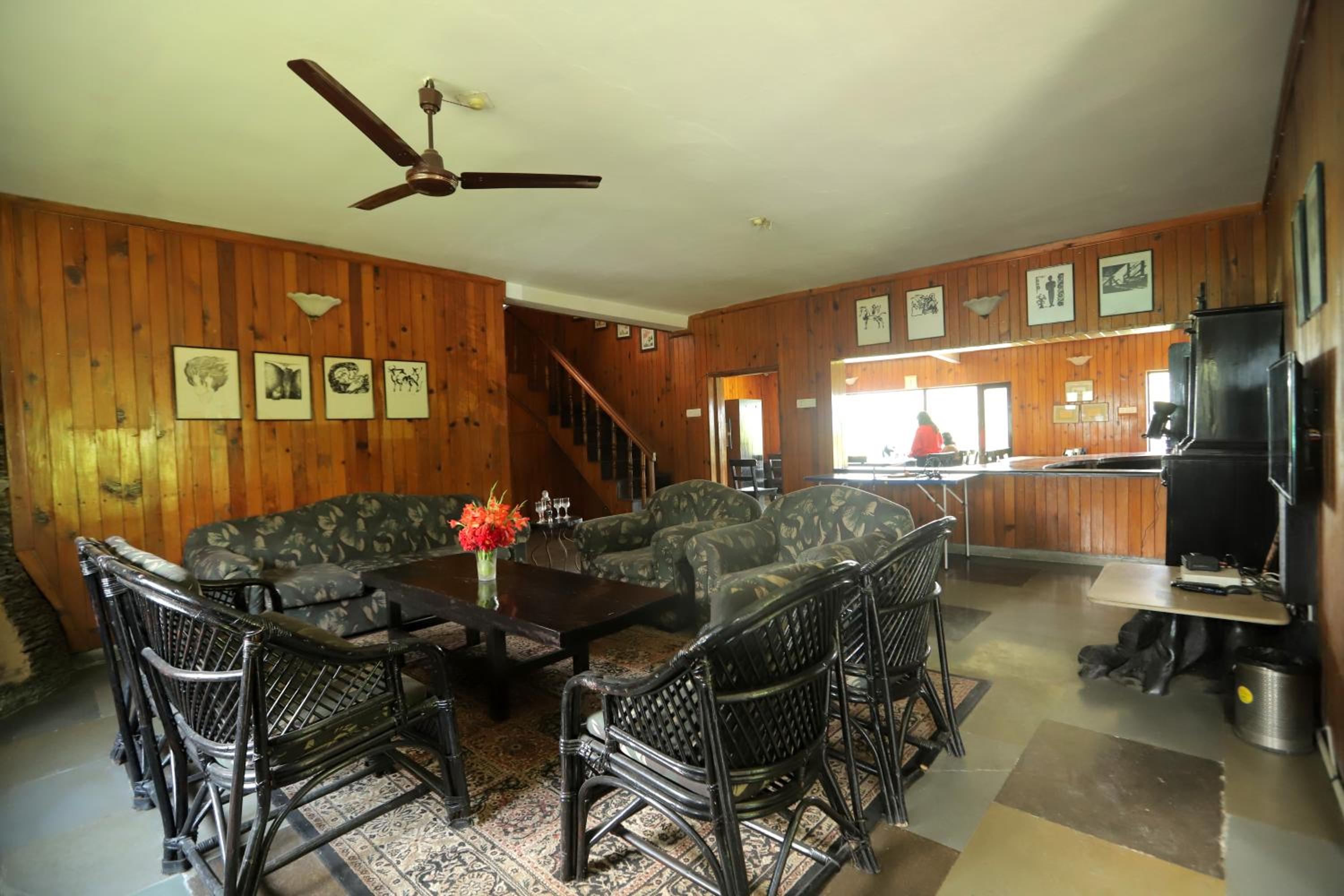Cedar Lodge By Aahma