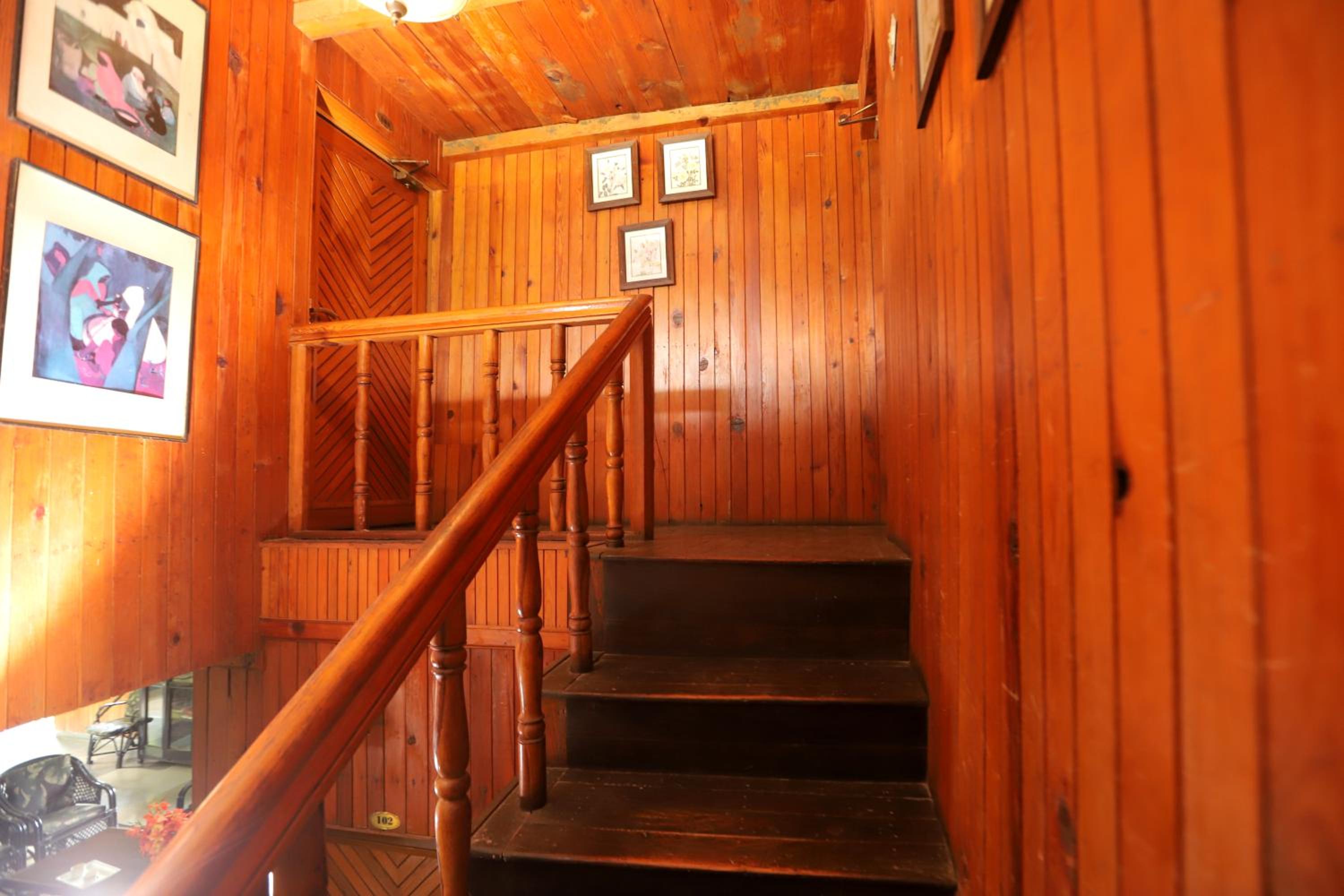 Cedar Lodge By Aahma