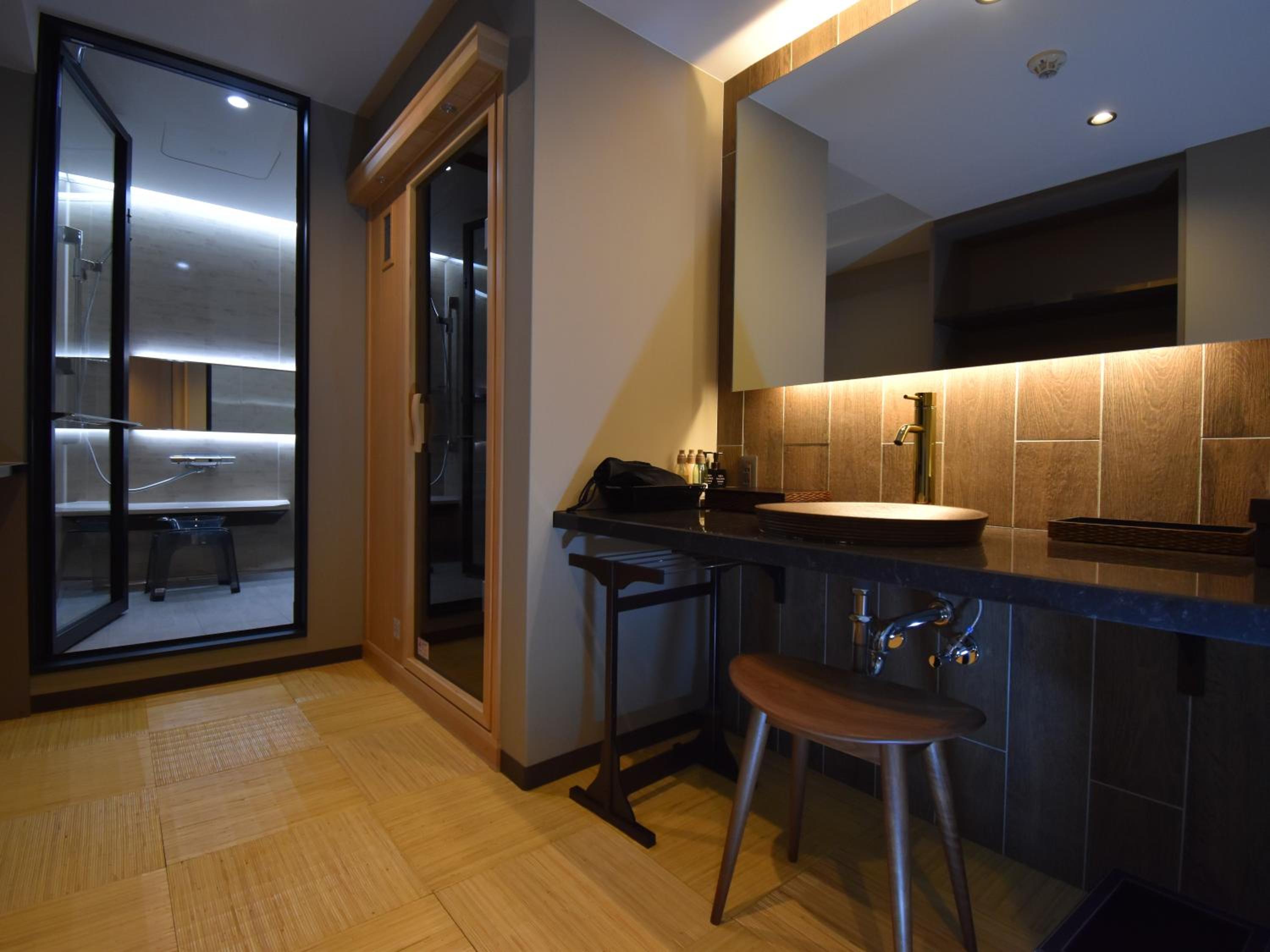 Hotel Kazurabashi