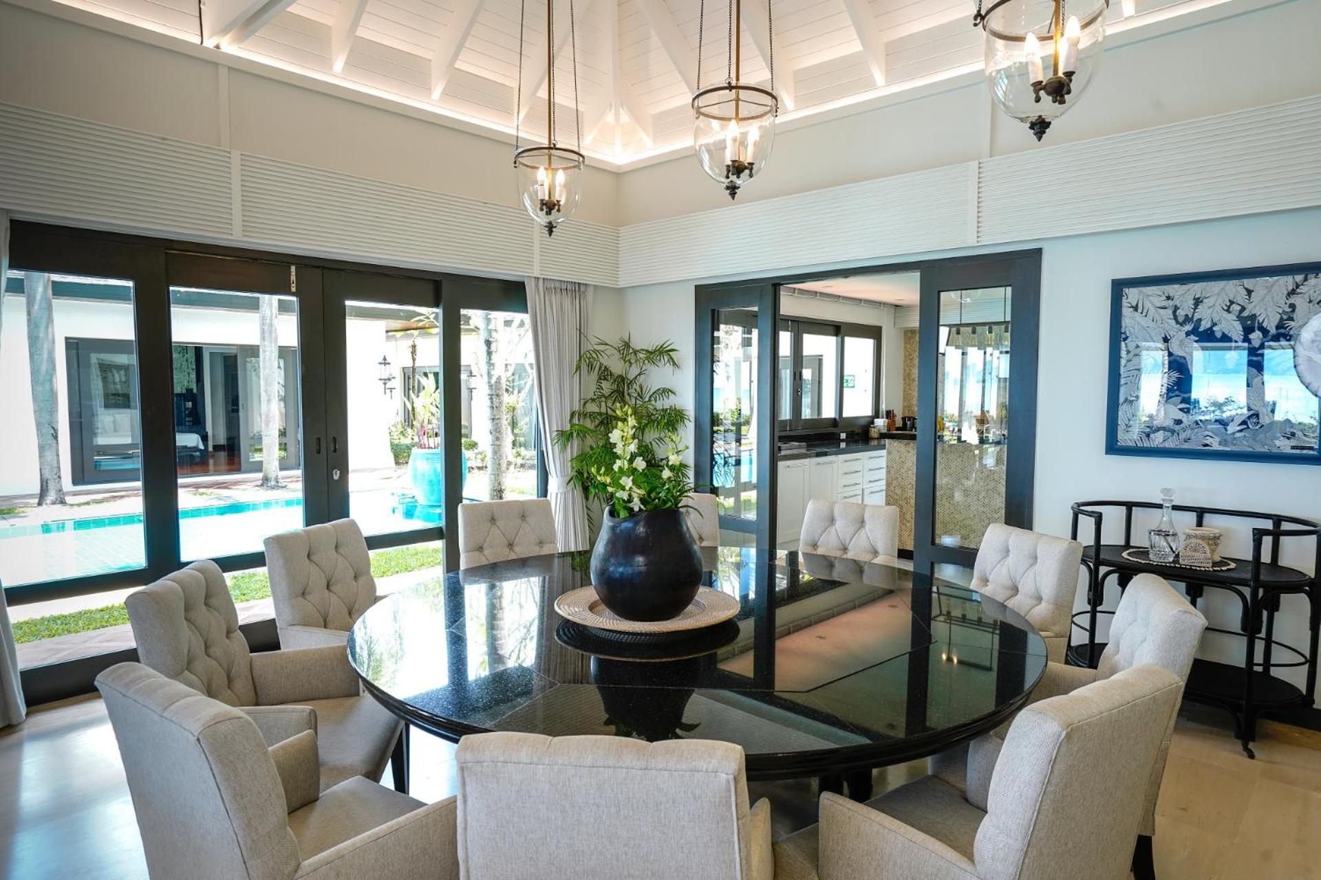 Miskawaan Beachfront Villas