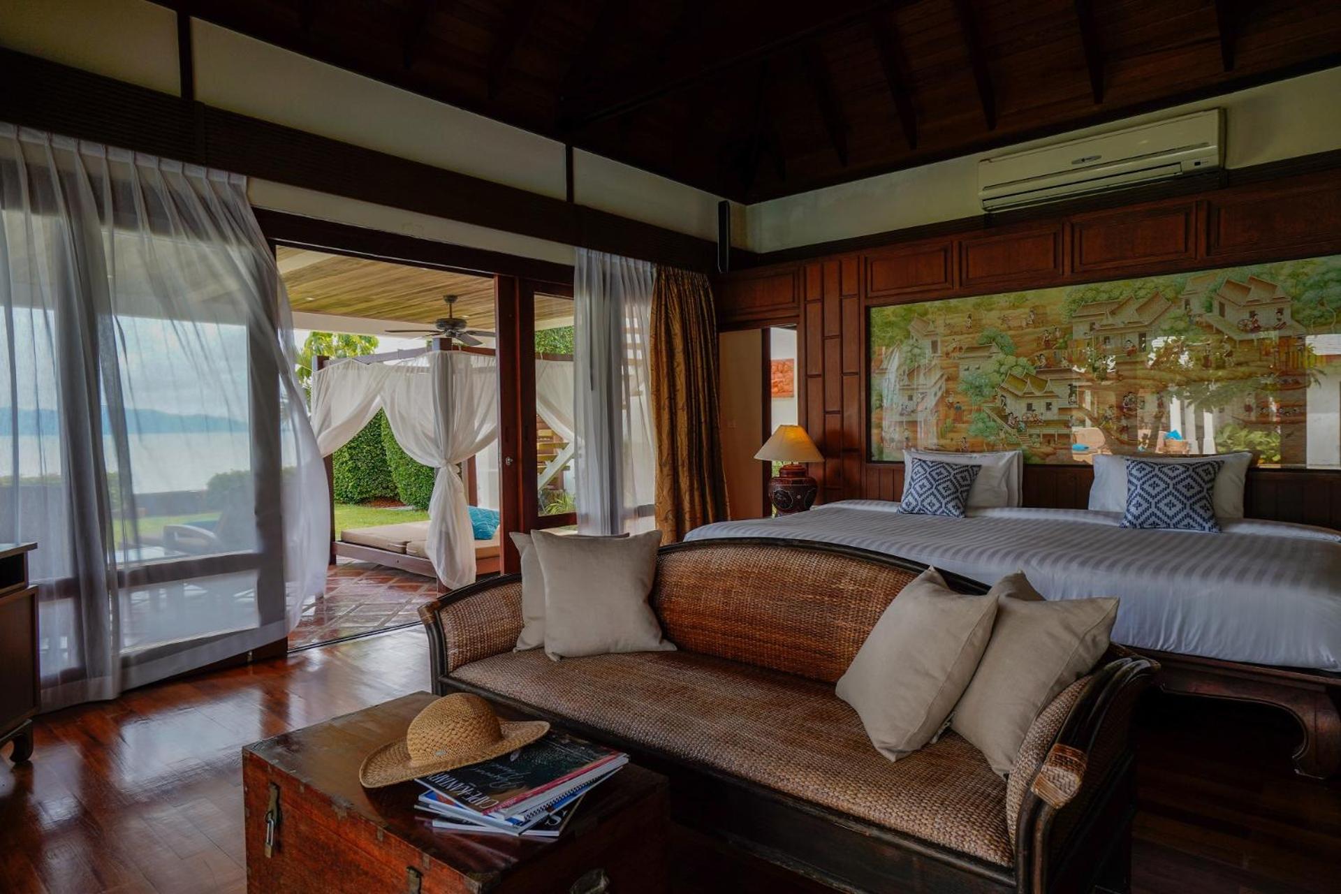 Miskawaan Beachfront Villas