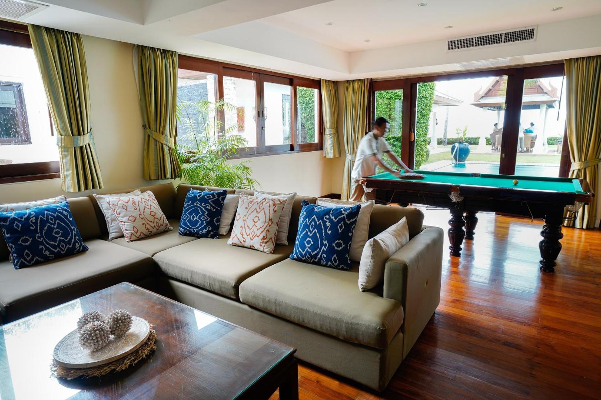 Miskawaan Beachfront Villas