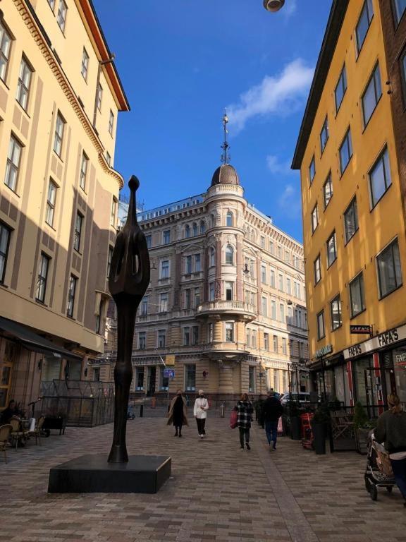 Art Nouveau - Jugend Talo in Helsinki Center Apartment
