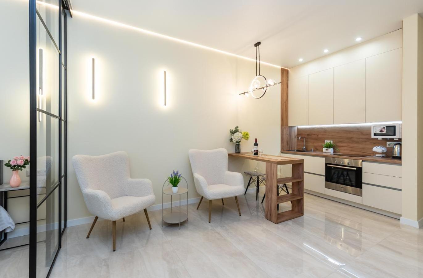 Nikira apartment 152 Smart Plaza Obolon metro Minsk