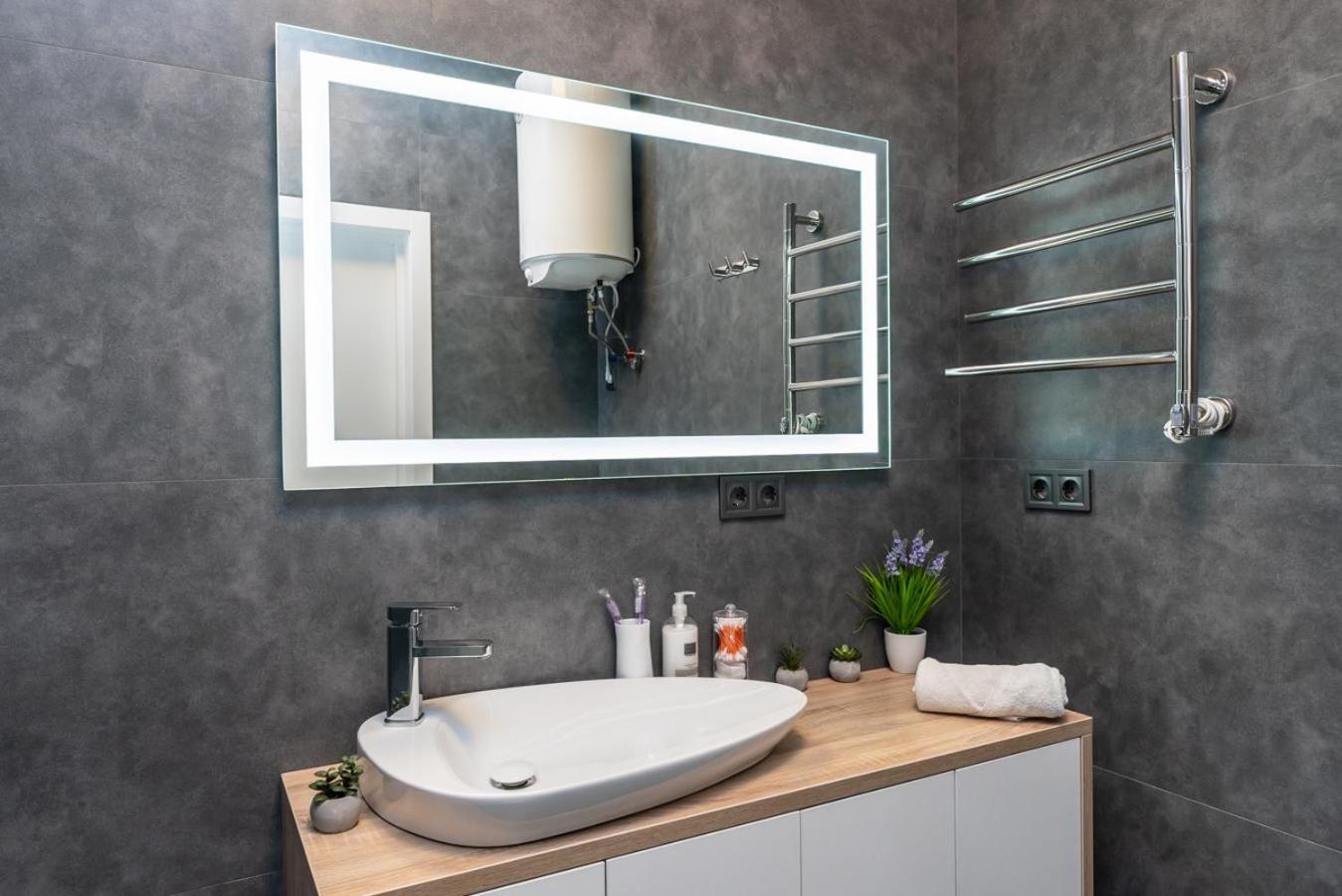 Nikira apartment 152 Smart Plaza Obolon metro Minsk