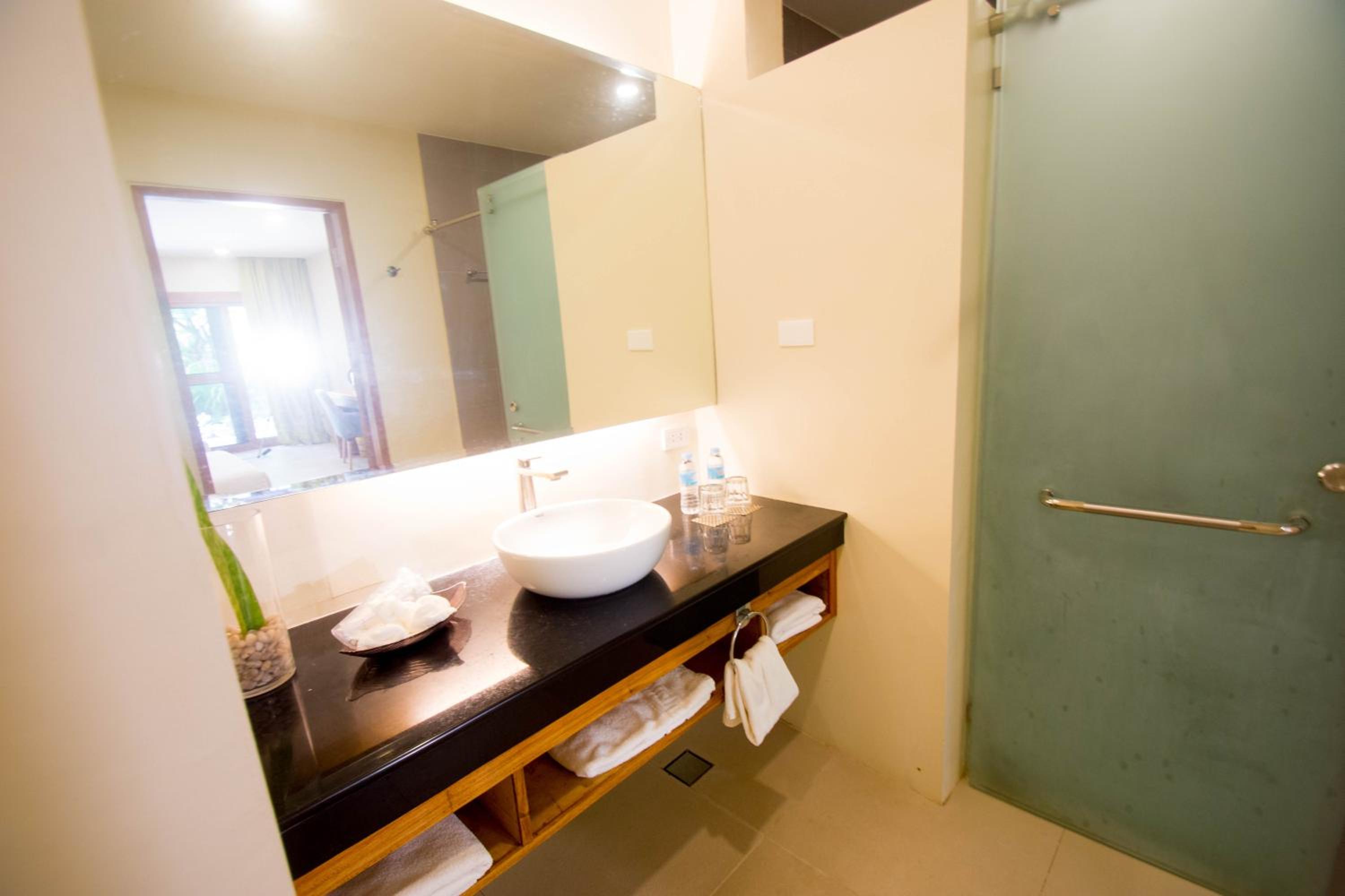 Almont Inland Resort