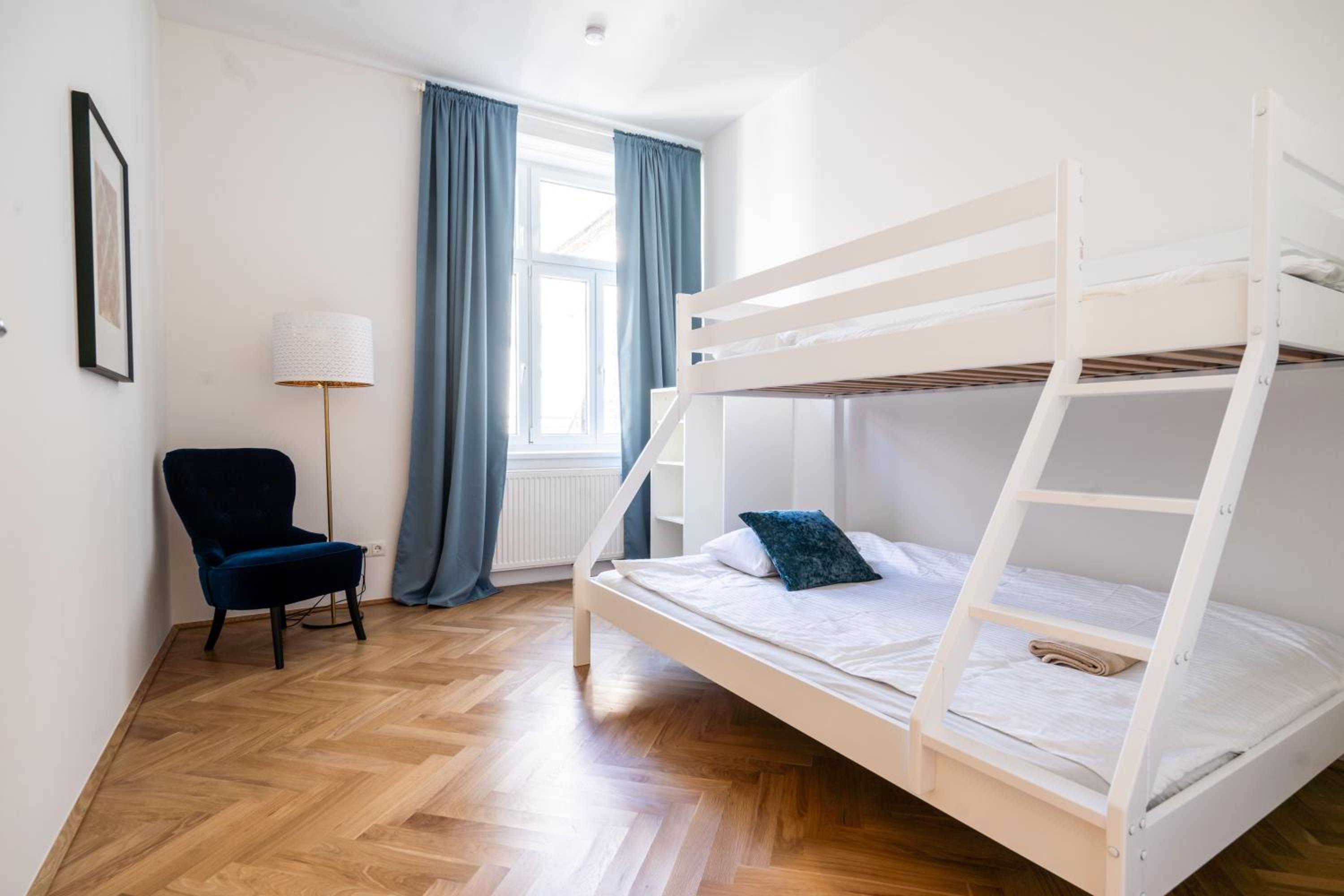 Josefstadt City Apartment is Calling