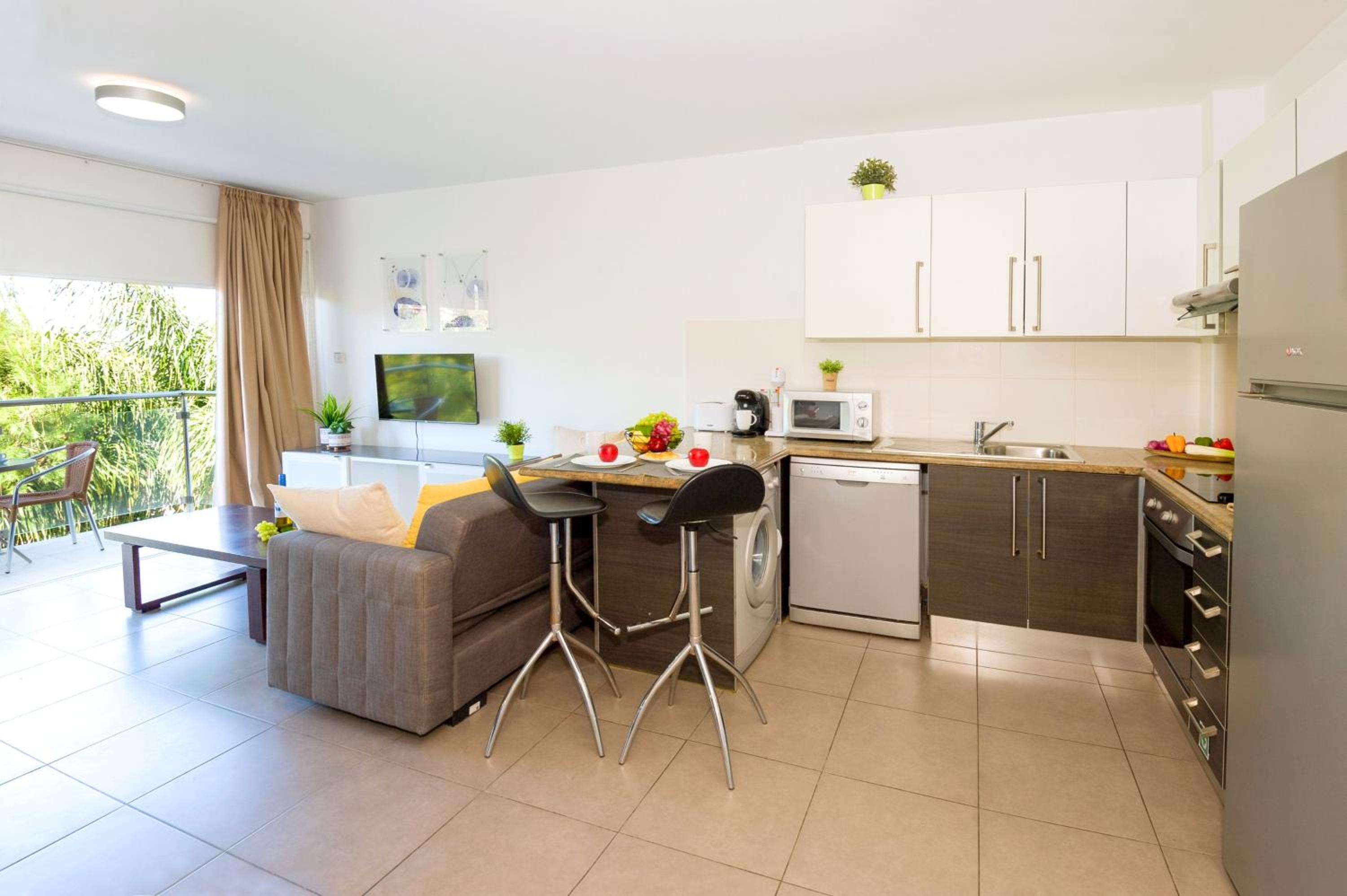Lucile - Coralli Beachfront Apartment view 3