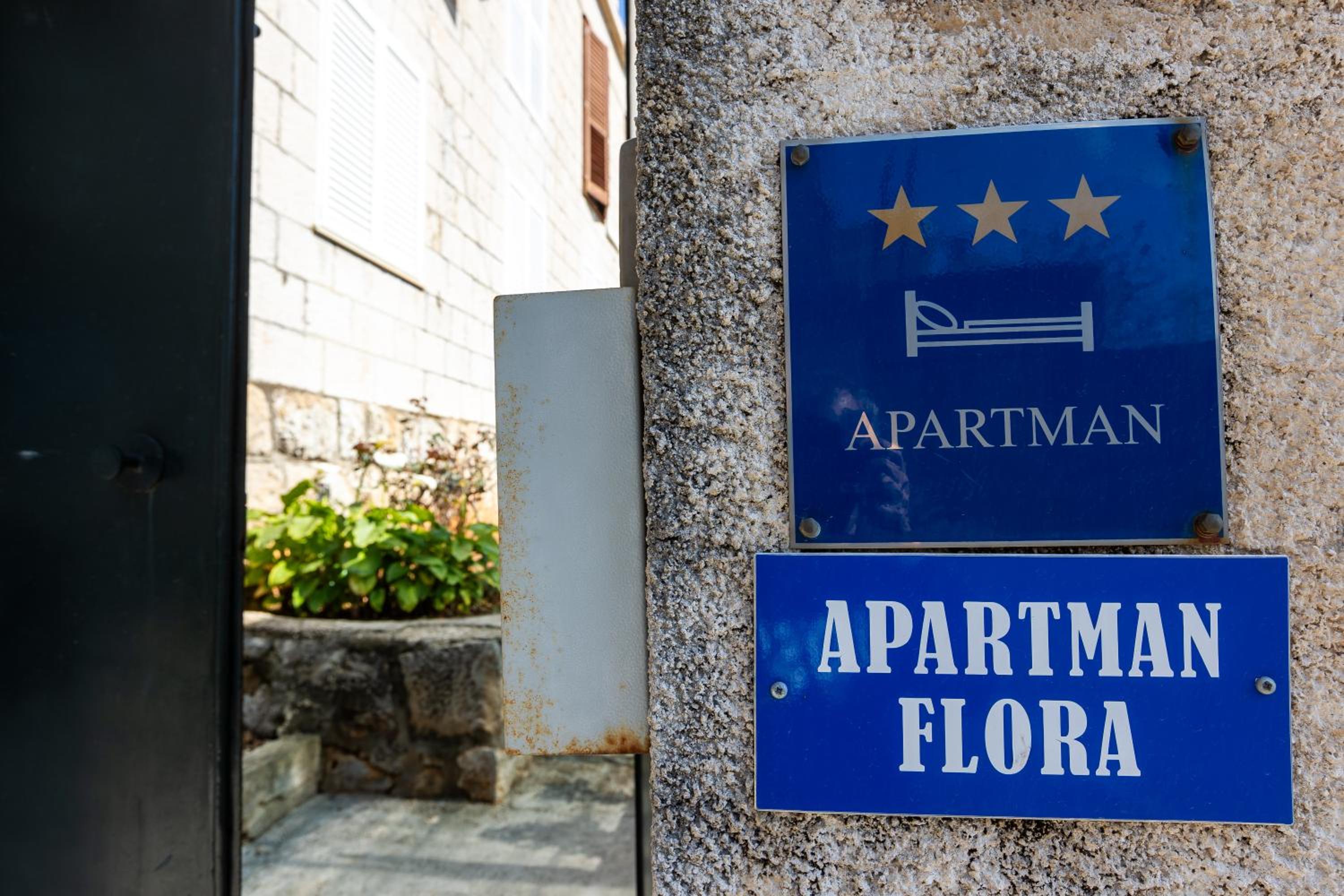 Apartment Flora
