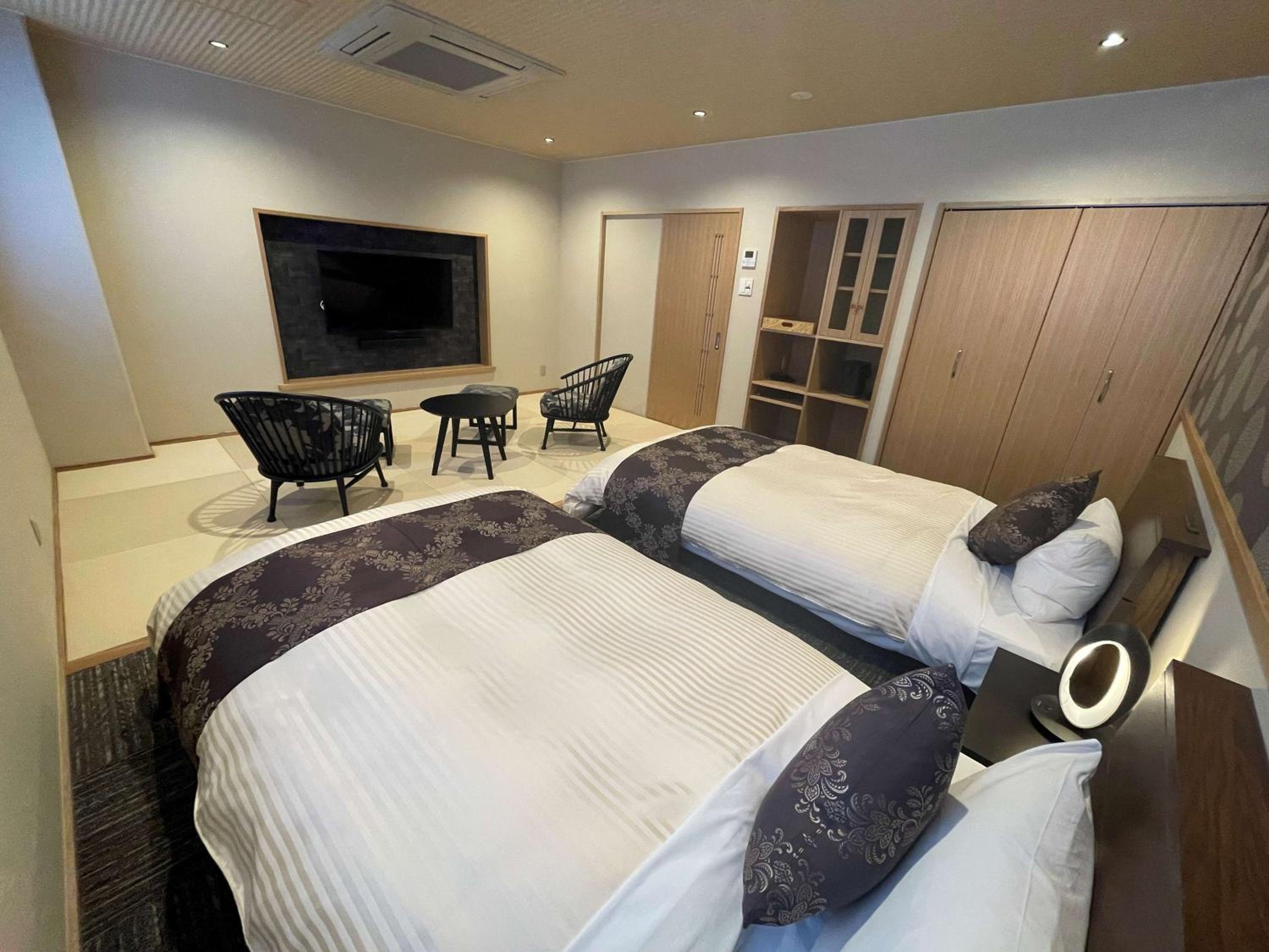 Hotel Kazurabashi