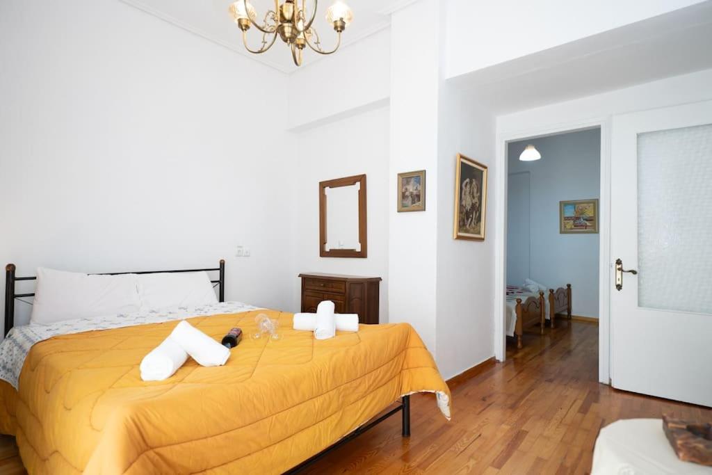 Theoni Central Apartment