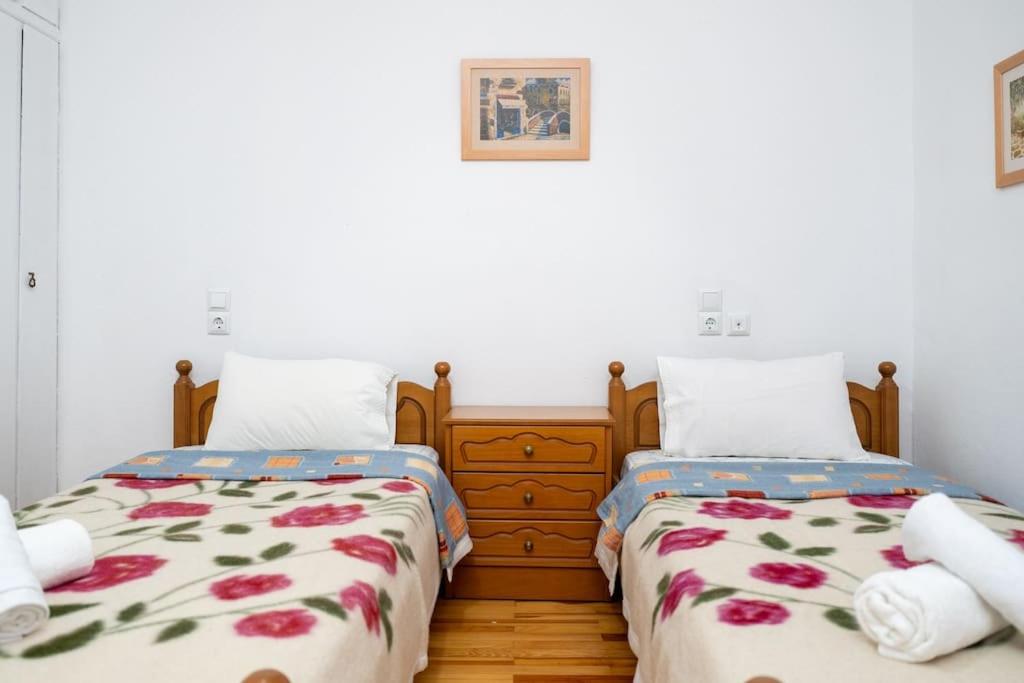 Theoni Central Apartment