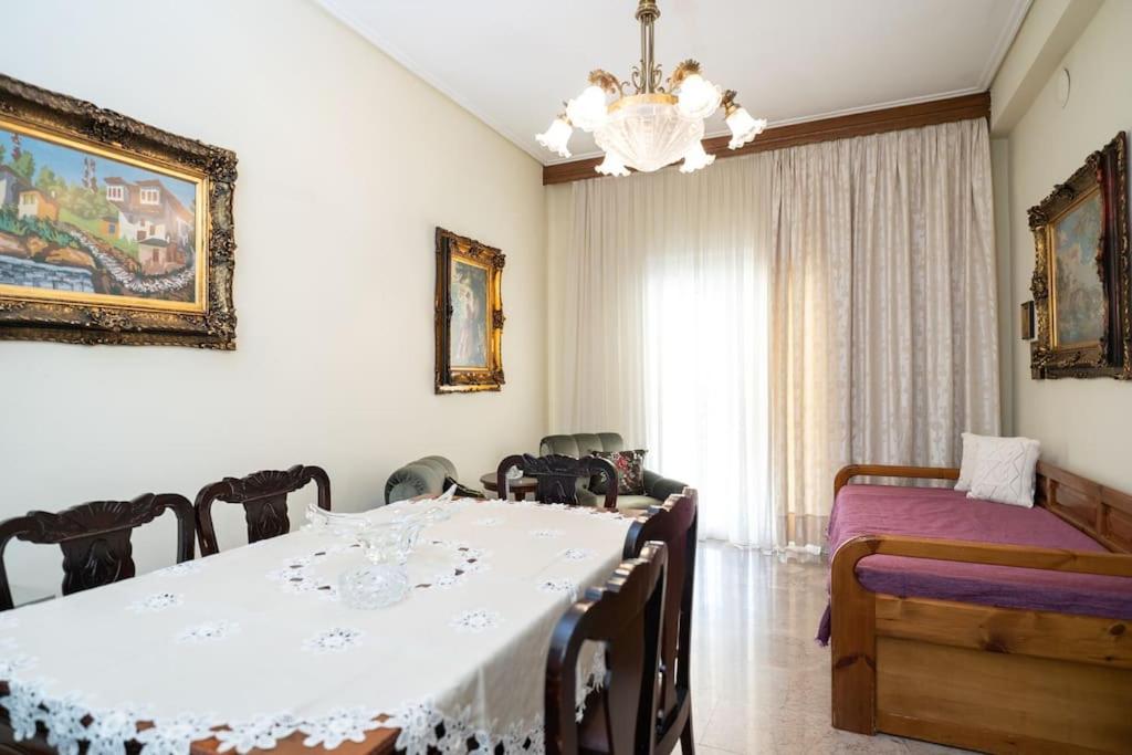 Theoni Central Apartment