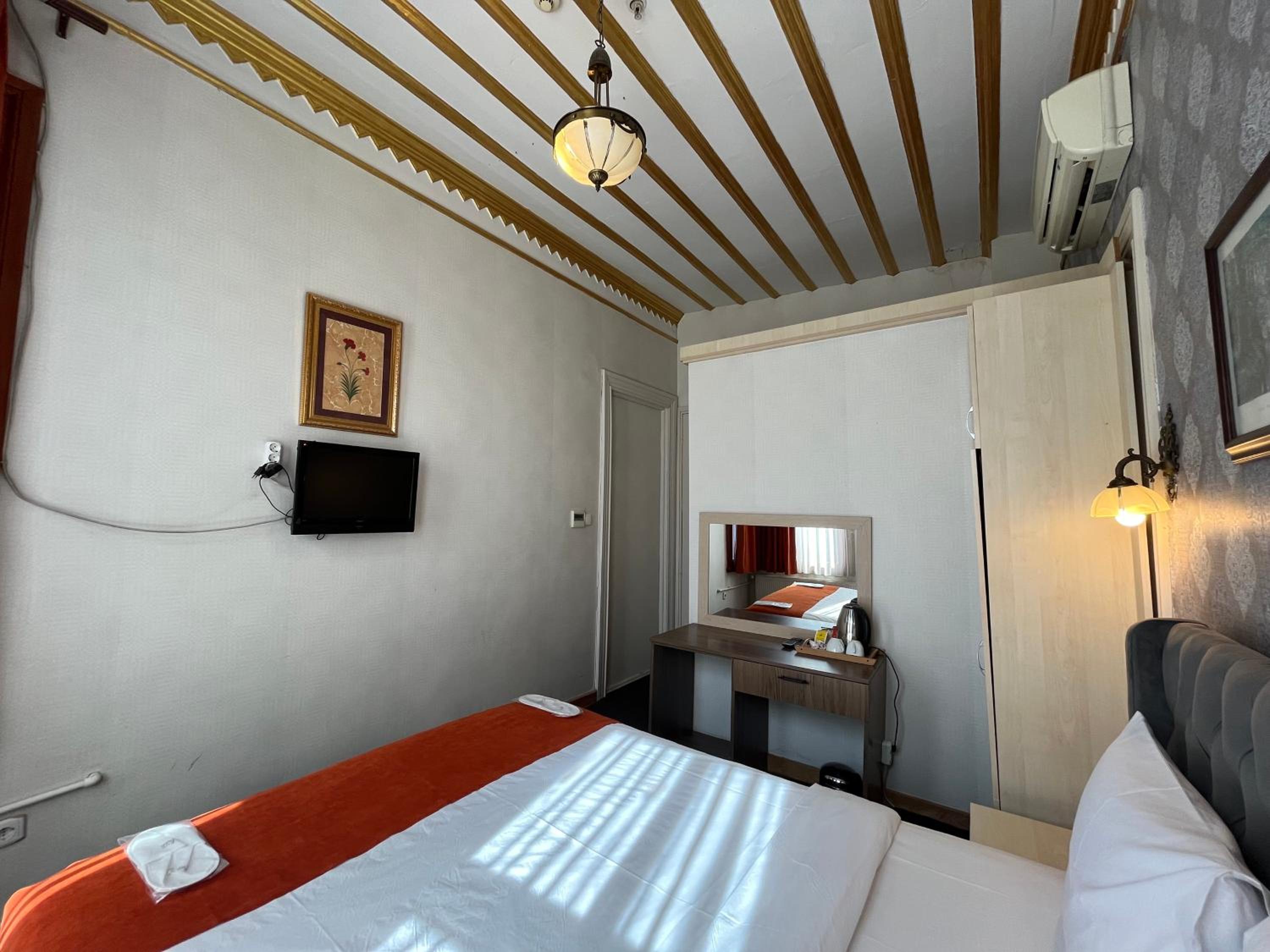 Le Safran Suite Hotel - Image 107