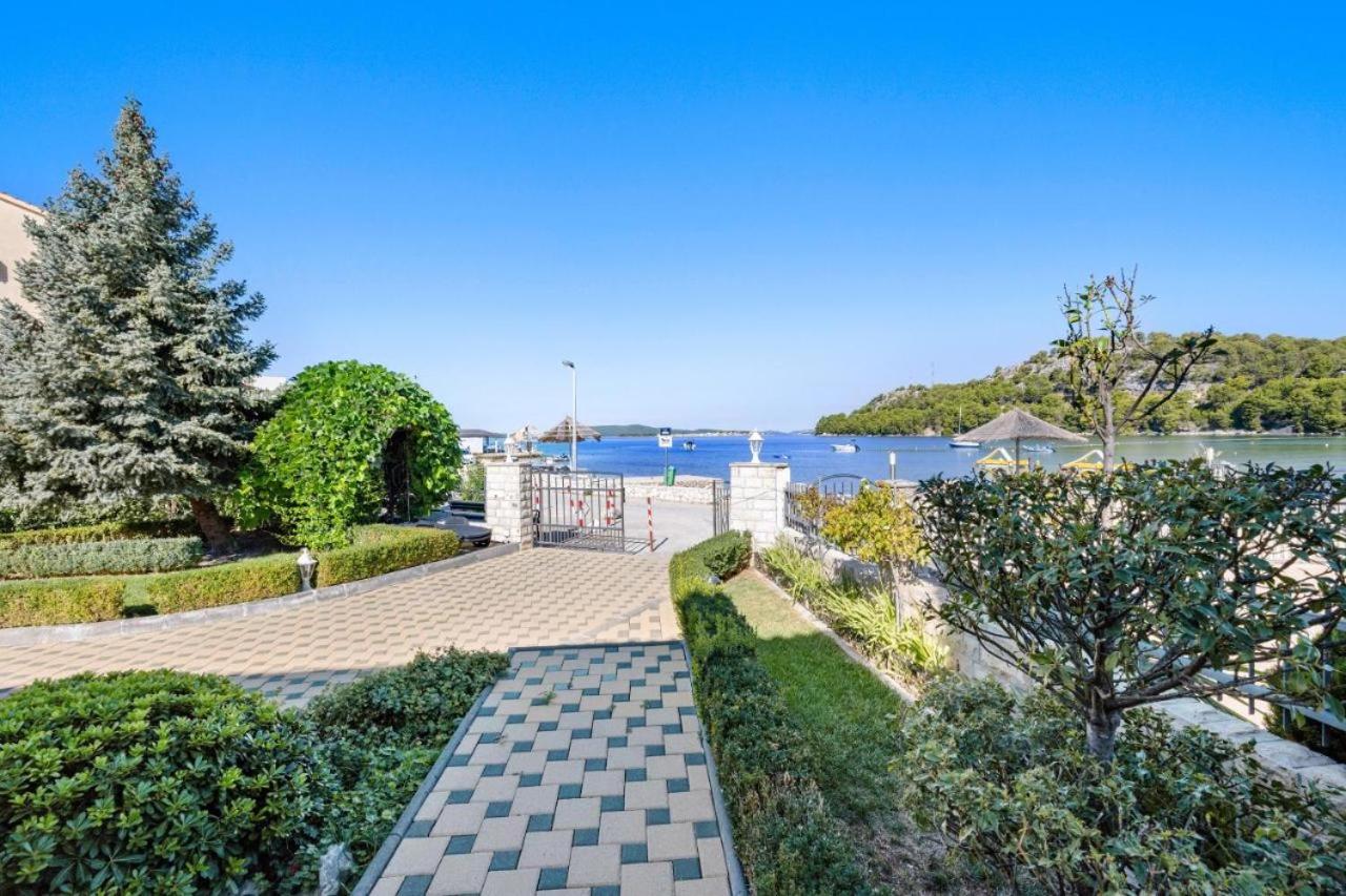 Villa Australia