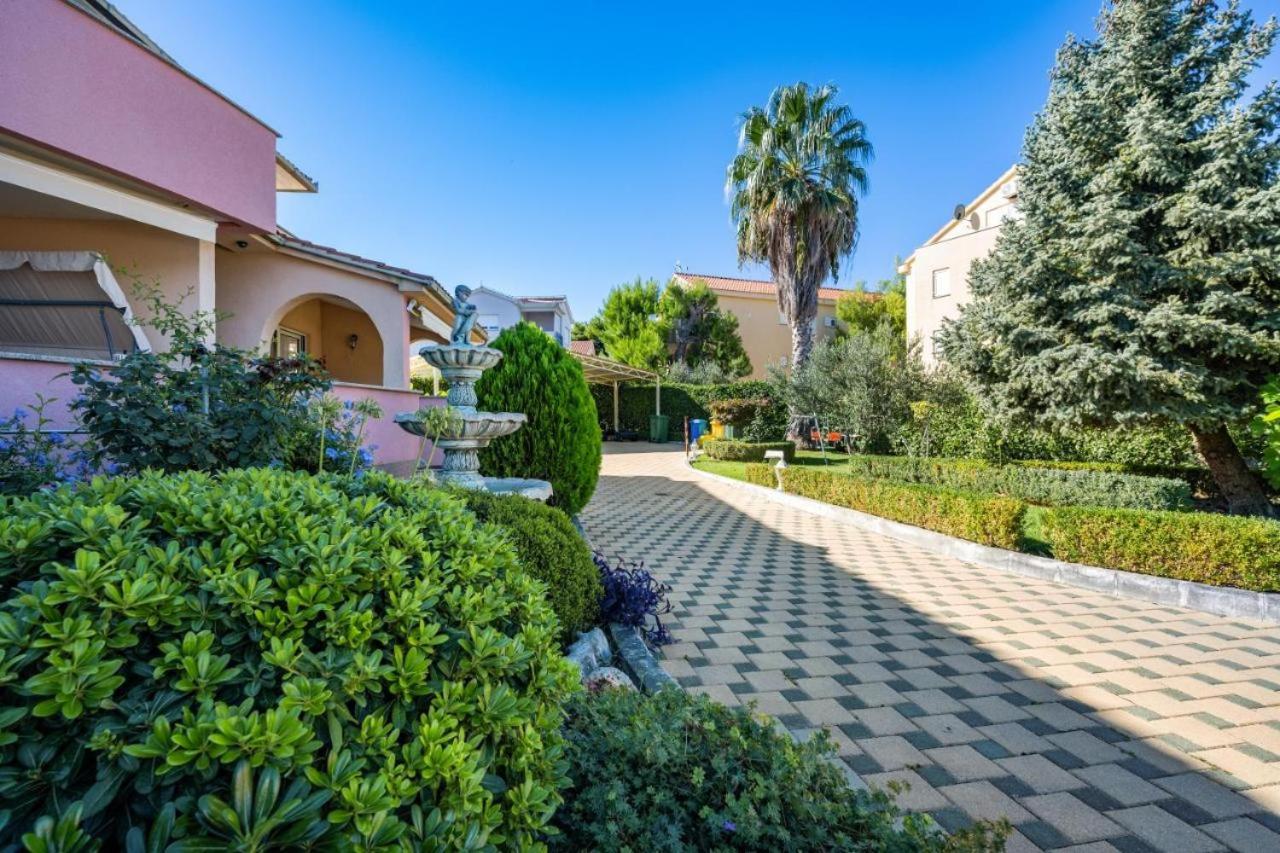 Villa Australia