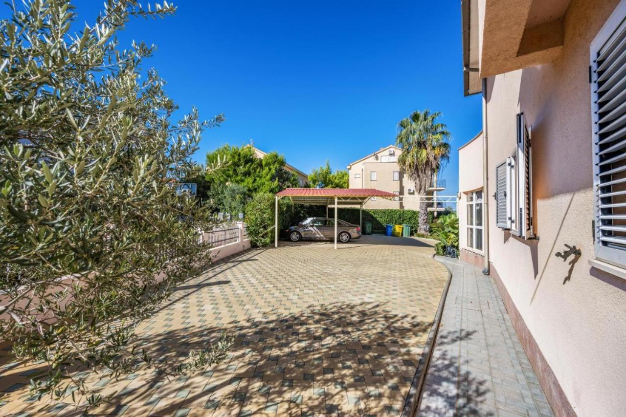 Villa Australia