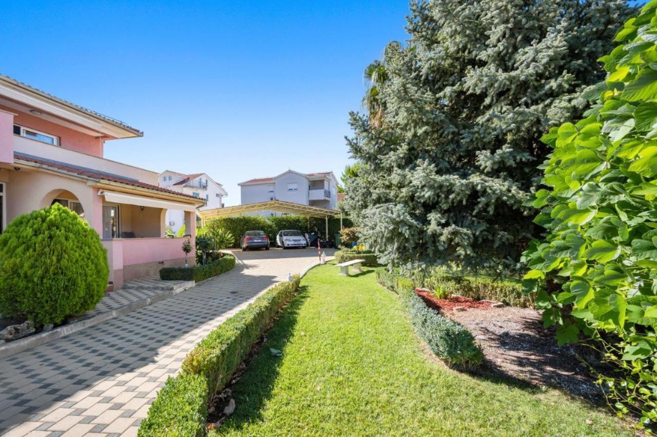 Villa Australia