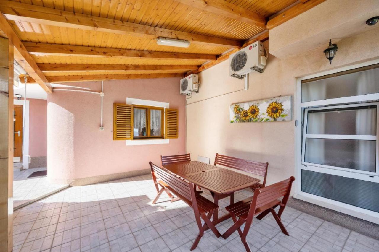 Villa Australia